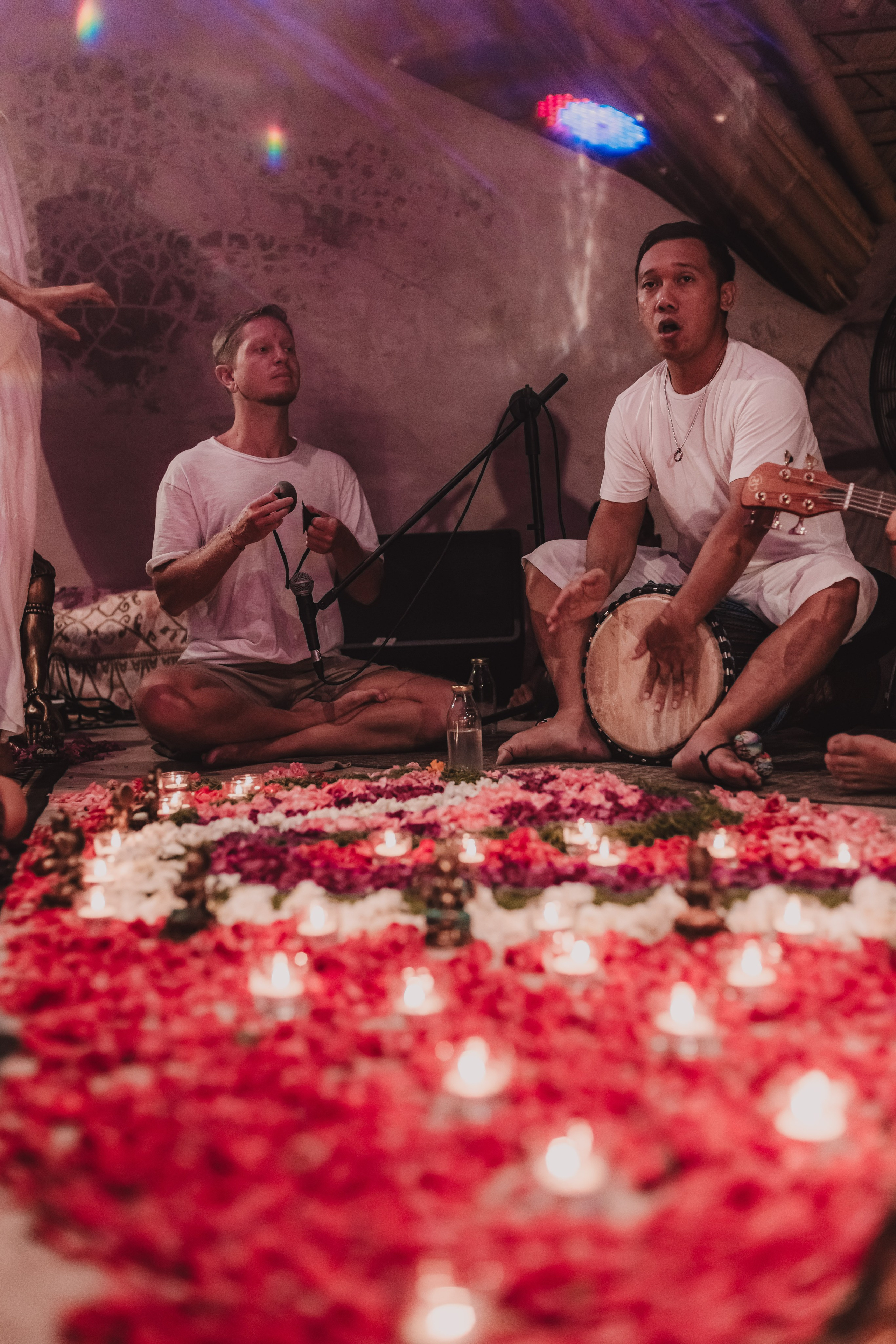 Bhakti Bliss kirtan at Alchemy. Mariam Bagdasaryan