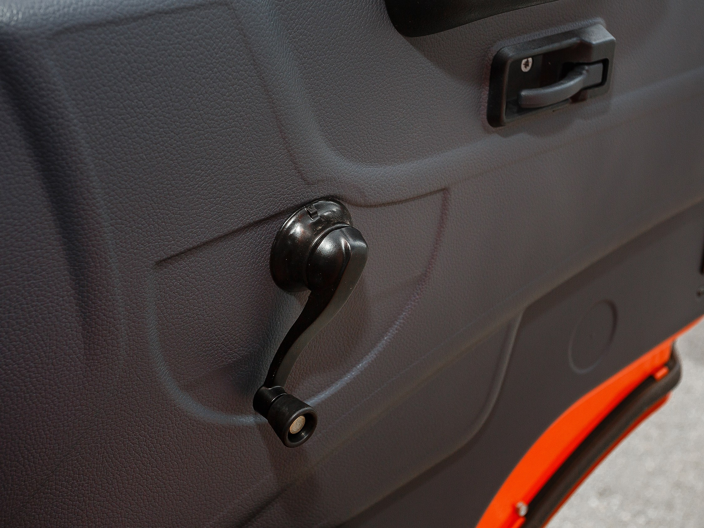 Автомобильный фотограф в СПб. Репортажная фотосъёмка в Санкт-Петербурге. Фотограф на мероприятие: выставки, презентации, автогонки. Фото для сайта, отчётов и публикации в сми. Профессиональный фотограф Сергей Пушкин. Промышленная фотосъёмка. Автопром. Фотосъёмка авто и спецтехники. Профессиональные фото большегрузов.