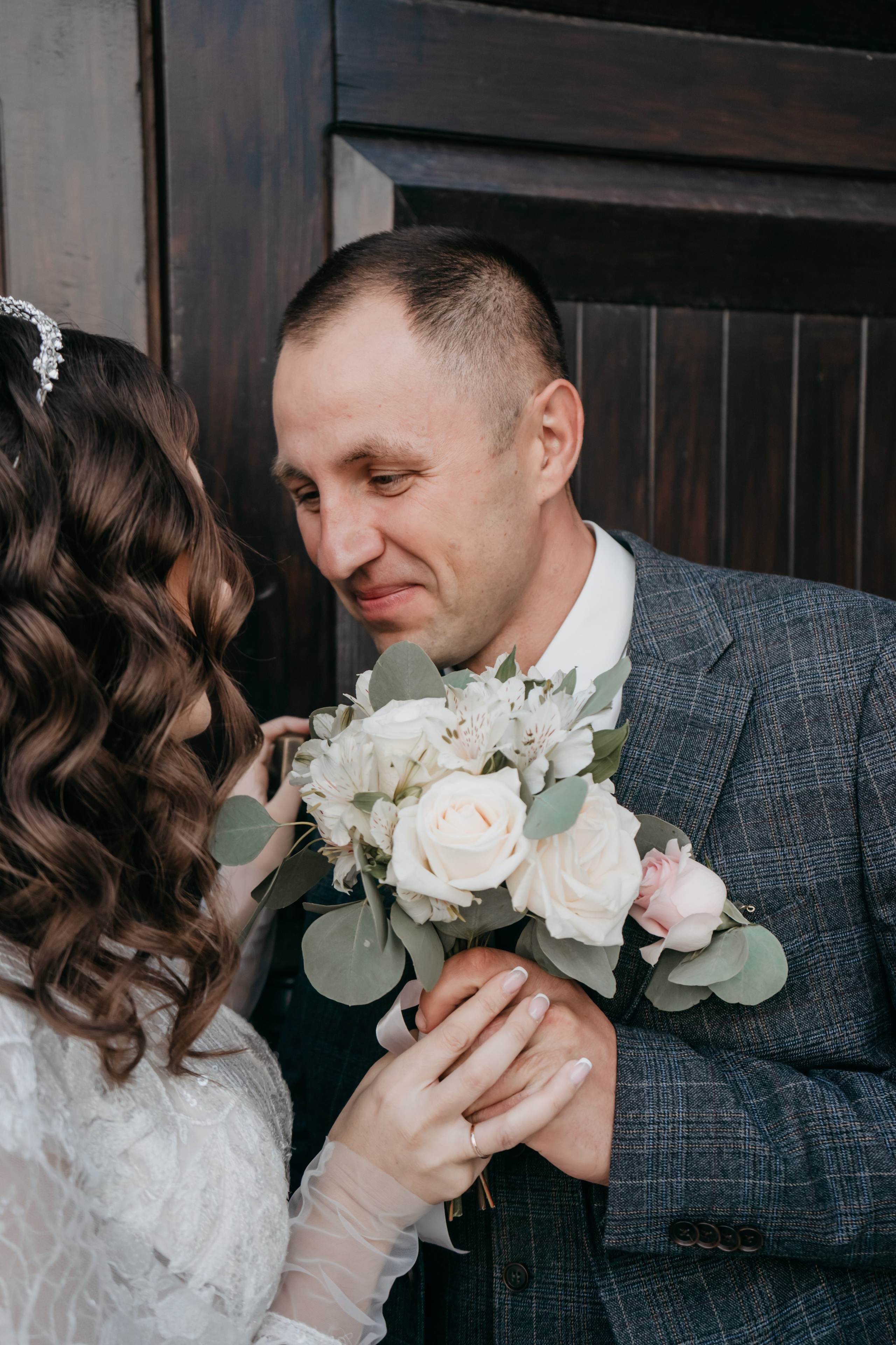 Свадебный фотографии с прогулки в окрестностях Улан-Удэ. Фотограф в Улан-Удэ. Свадебный фотограф в Улан-Удэ