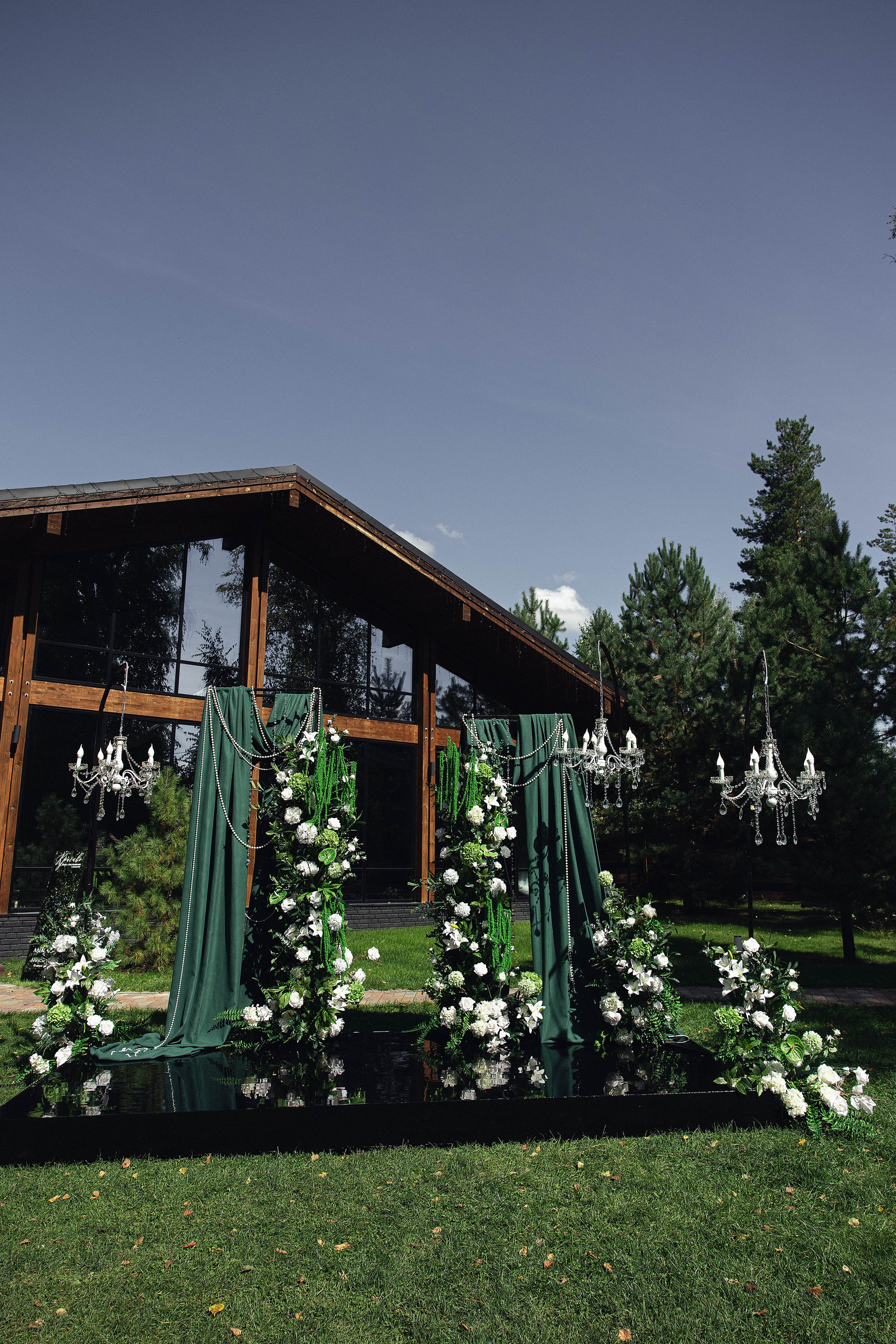 Свадебная история. Лесной Виладж. Свадебный и семейный фотограф Рассказова Виктория