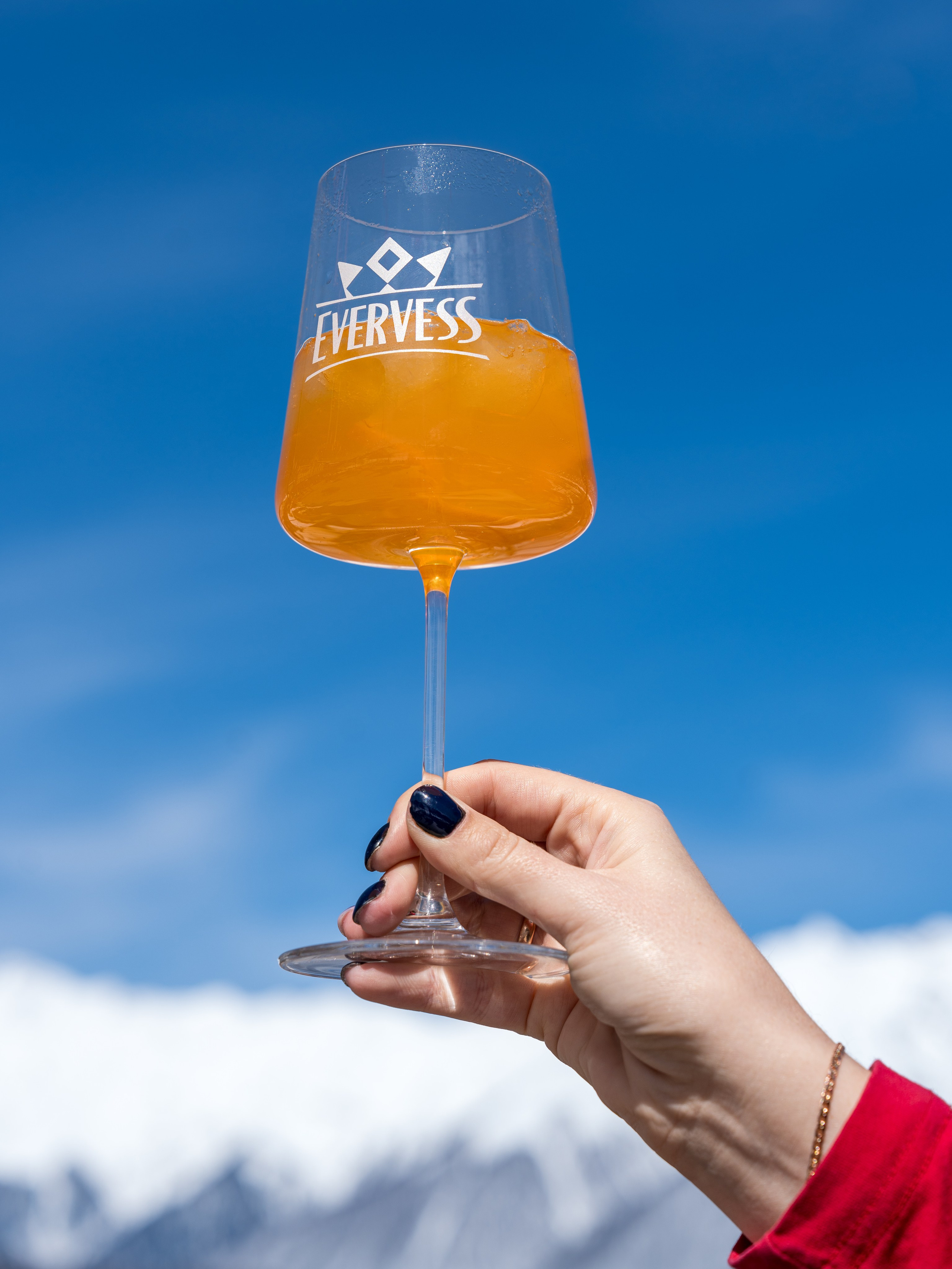 Компания «EVERVESS»: отчет с точек продаж на курортах Красной Поляны. Репортажный фотограф в Красной Поляне и Сочи Павлюченко Екатерина