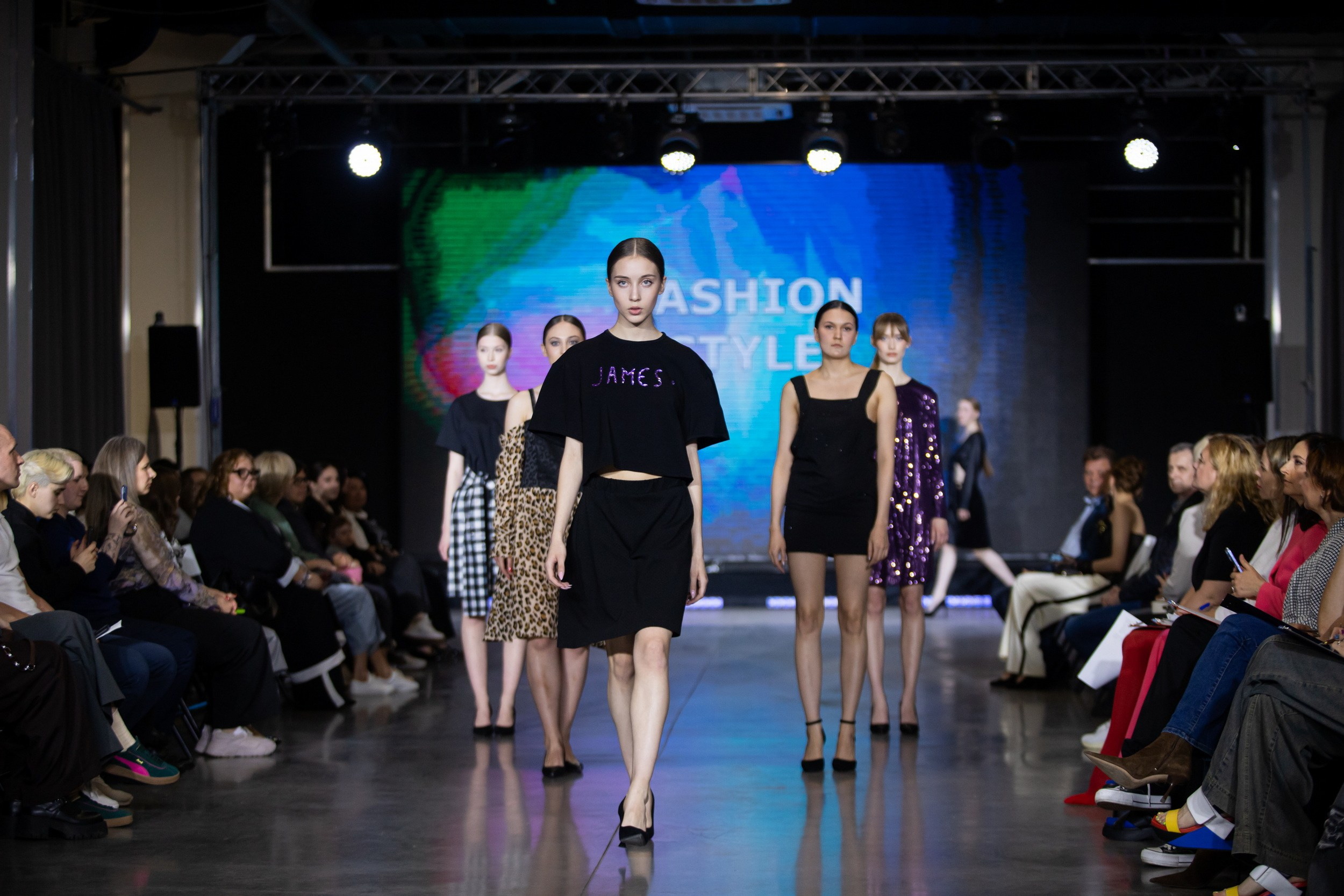 Фестиваль моды и красоты Fashion Style (17 мая 2025). Репортажный фотограф Алексей Пирязев