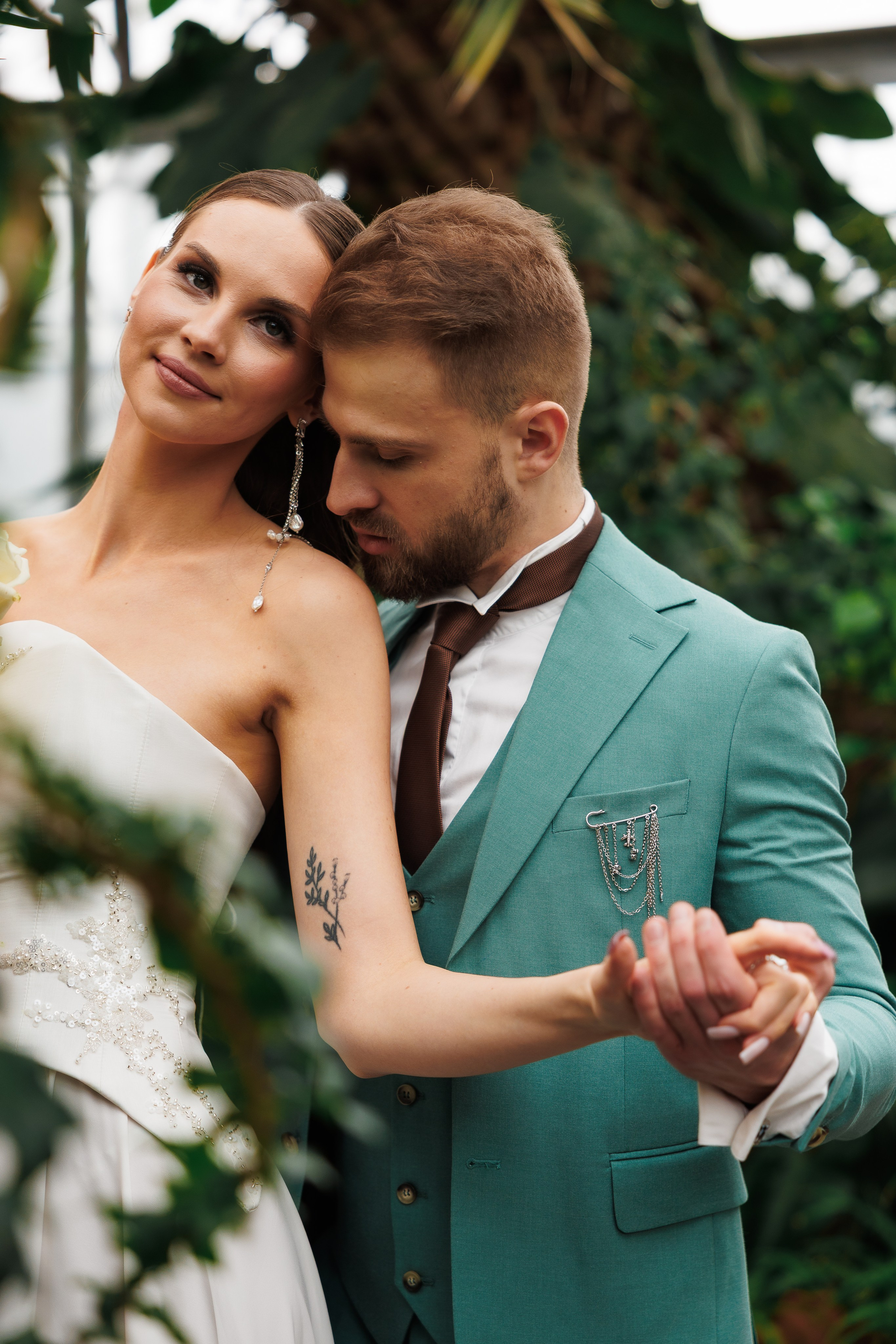 Свадебная прогулка в оранжерее. Питер. Свадебный и семейный фотограф в Москве Красинская Мария