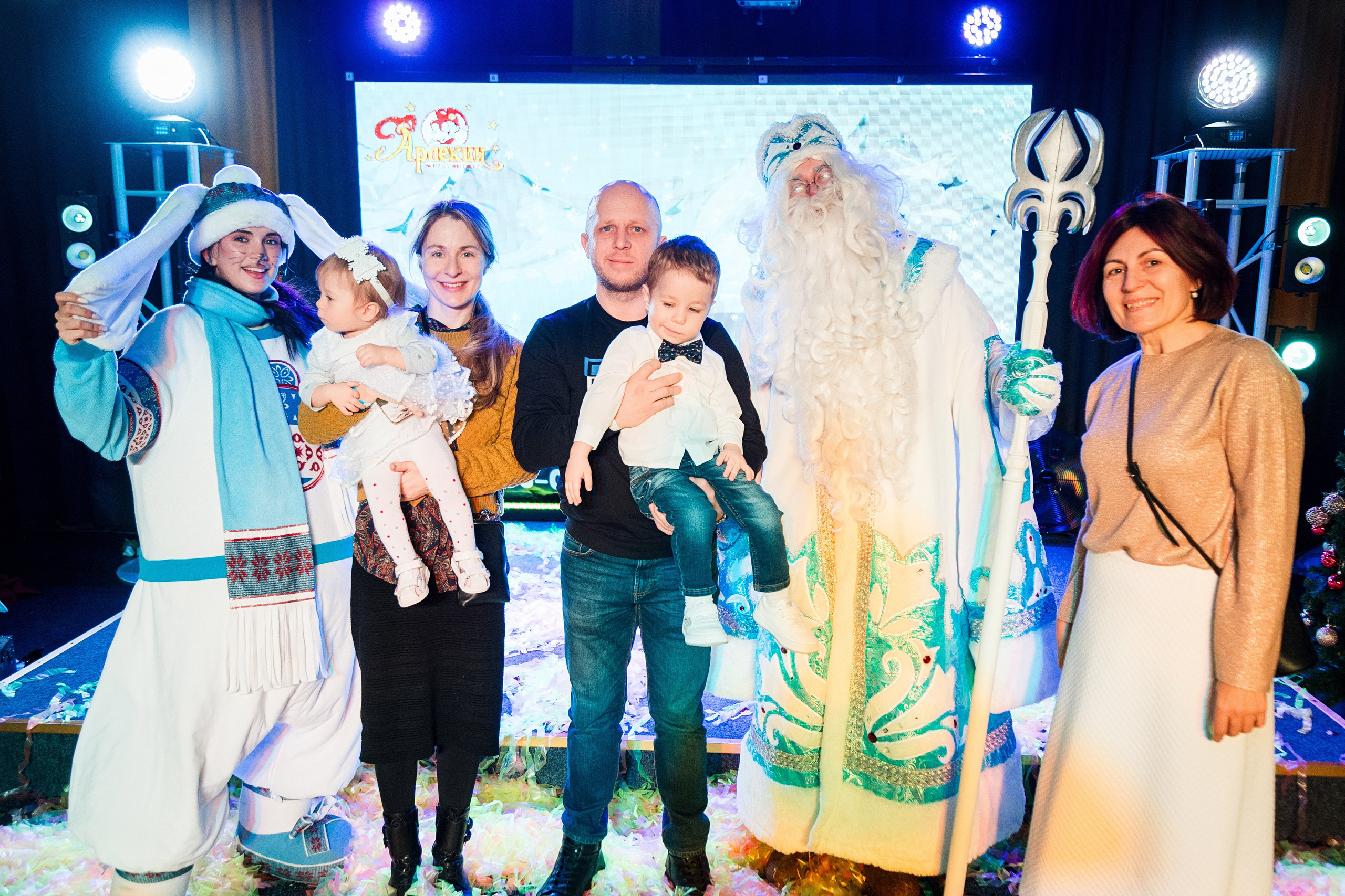 Новогодние утренники. Детский фотограф видеограф в Хабаровске Михаил Орлов