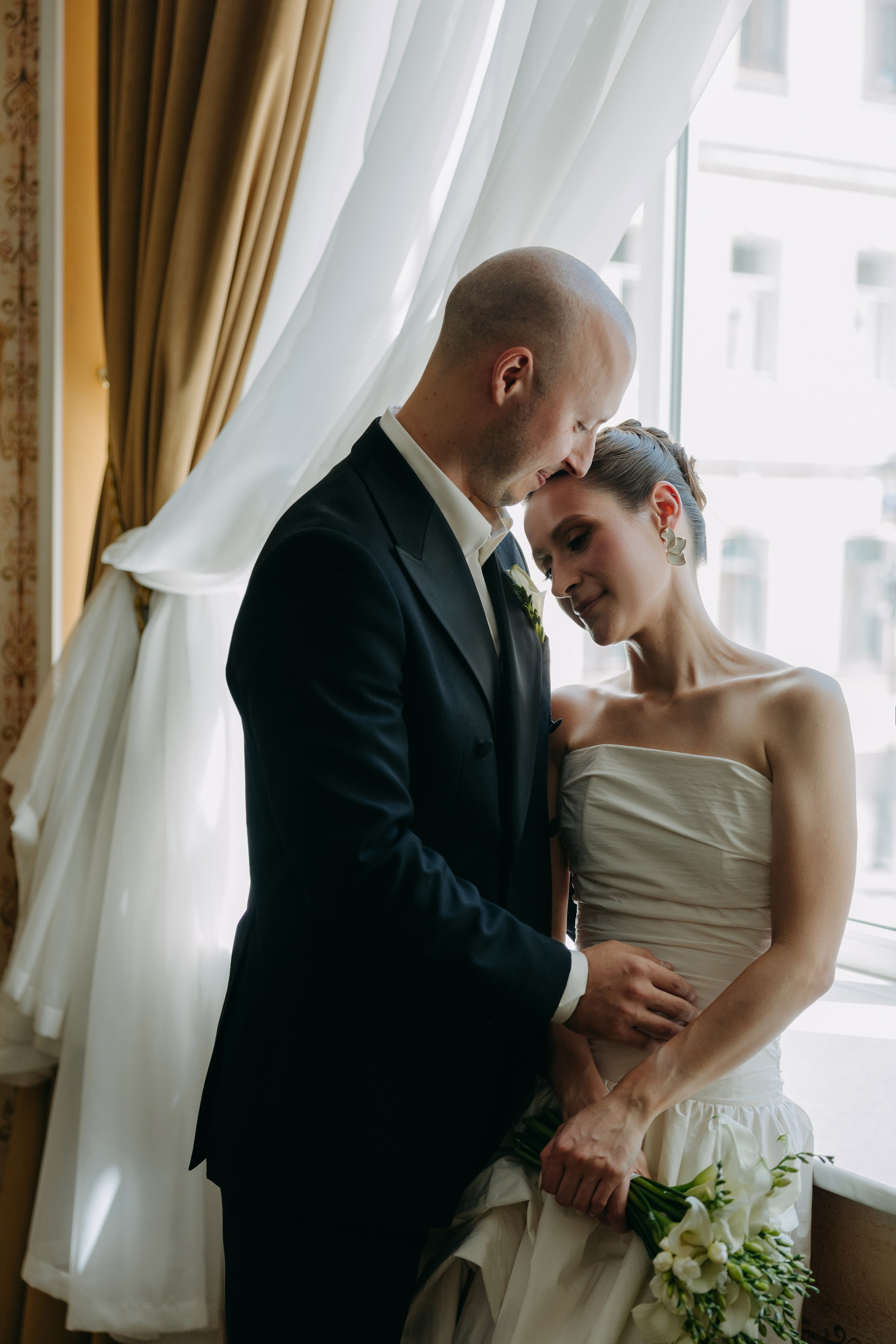 Лиза и Виталий | роспись в Грибоедовском + Аптекарский ог. Свадебный фотограф Москва Анастасия Храмова