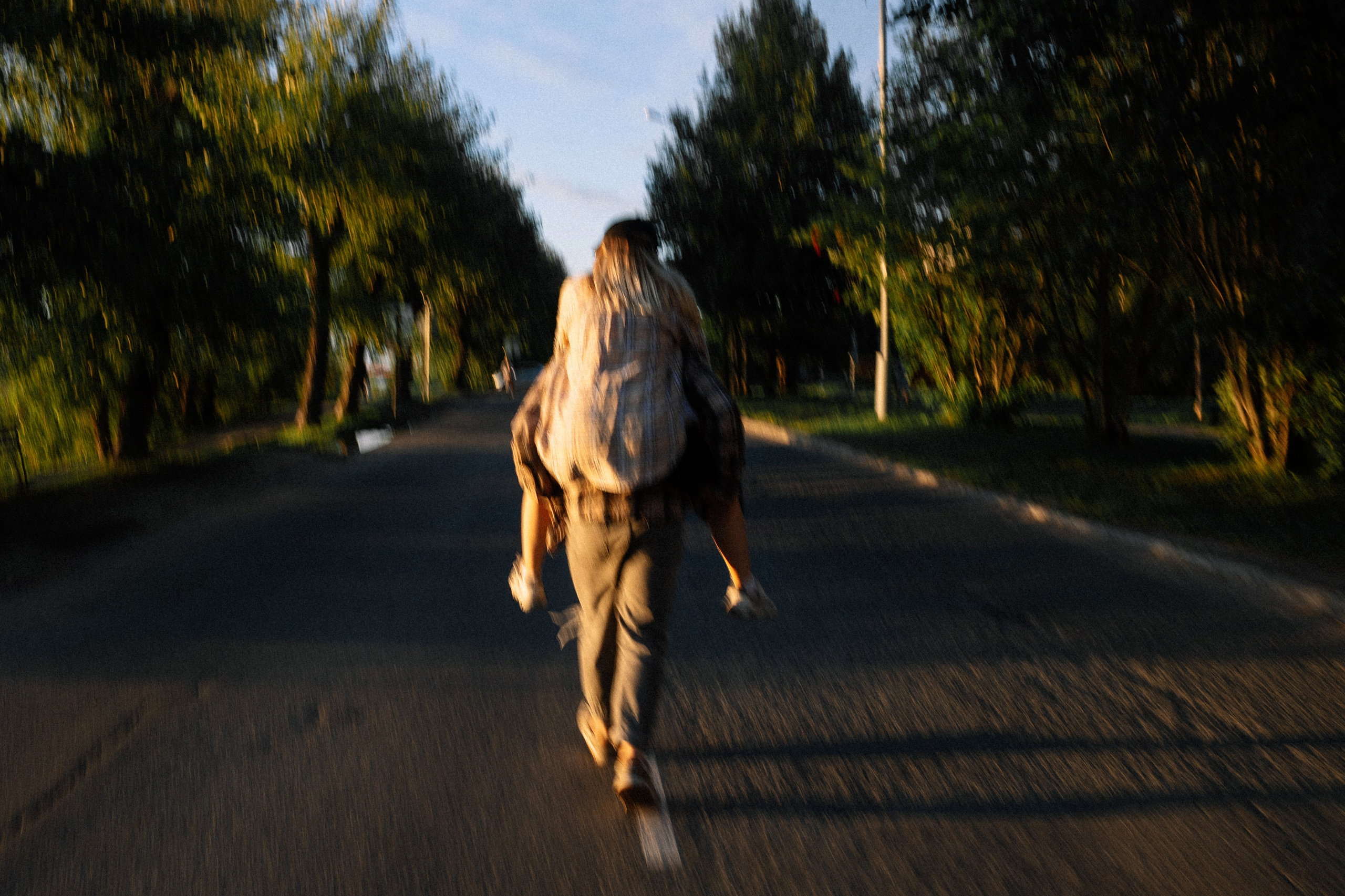 Love Story в Архангельске: Профессиональная съемка для пар с уникальным сюжетом