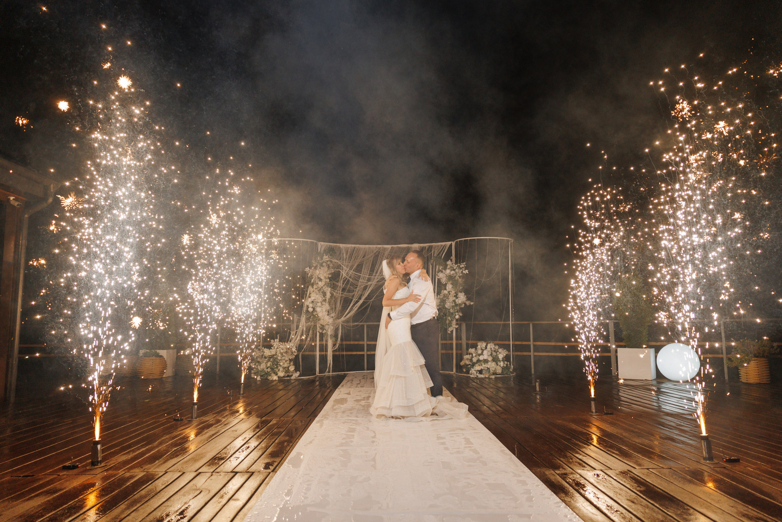 СВАДЕБНЫЕ ЭФФЕКТЫ «ФЕНИКС»