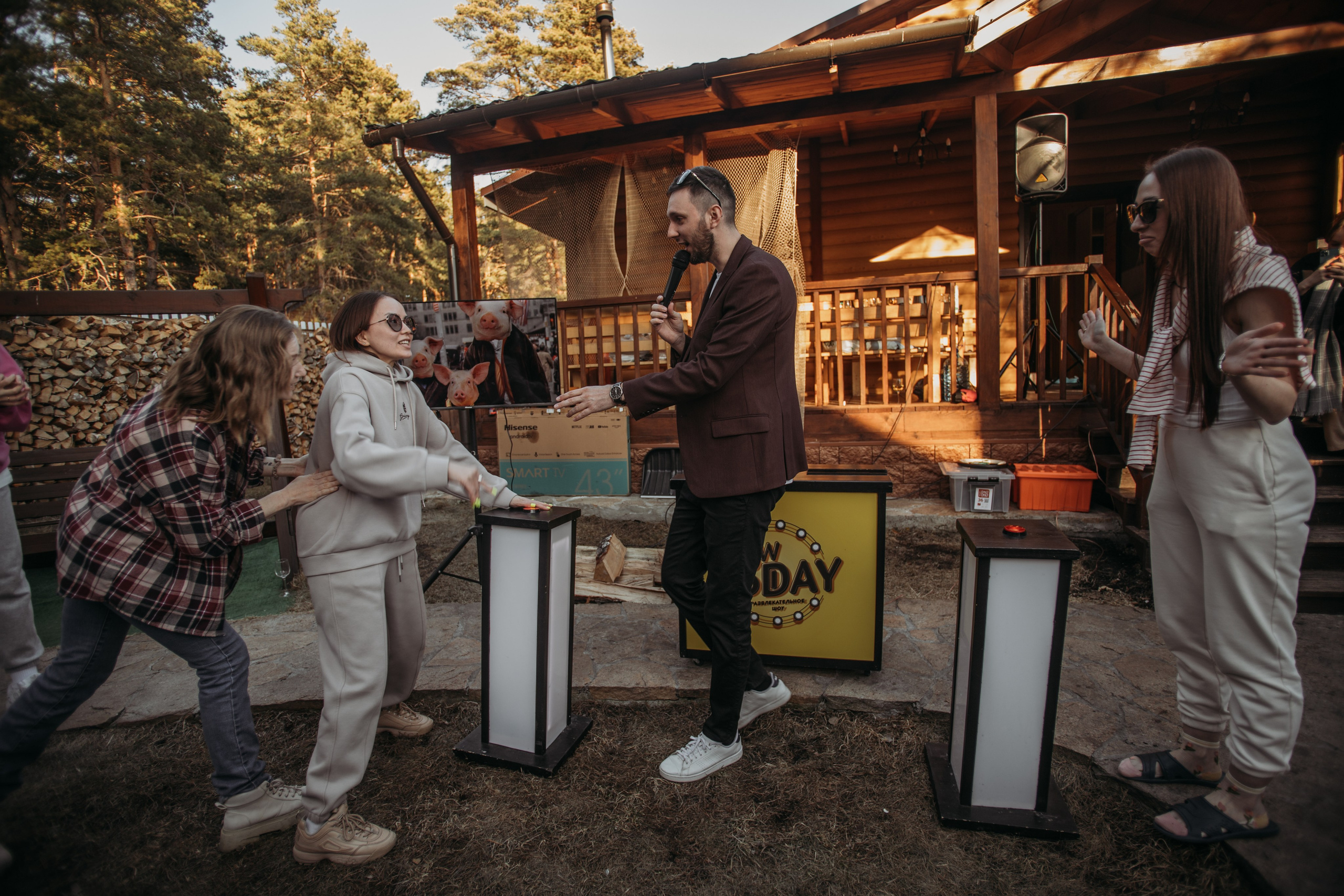 Корпоратив Muza_Arts. Венера Гайн. Репортажный фотограф  Тюмень. Обучение фотографии с 0