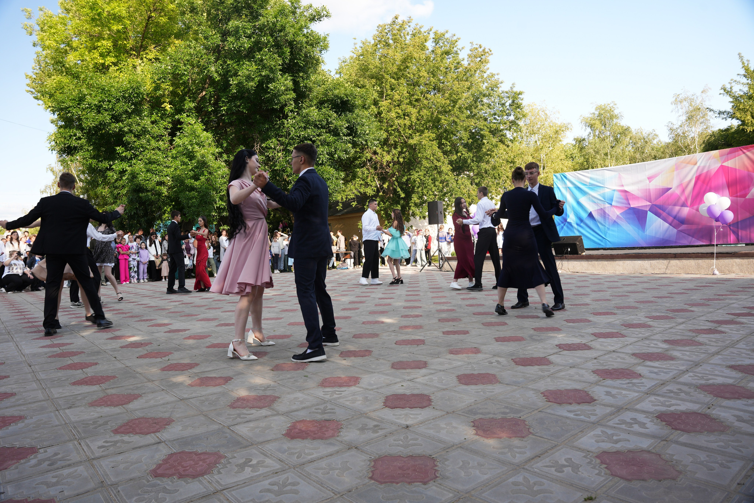 Выпускной в парке. Ольга Плаксина фотограф в Саратове