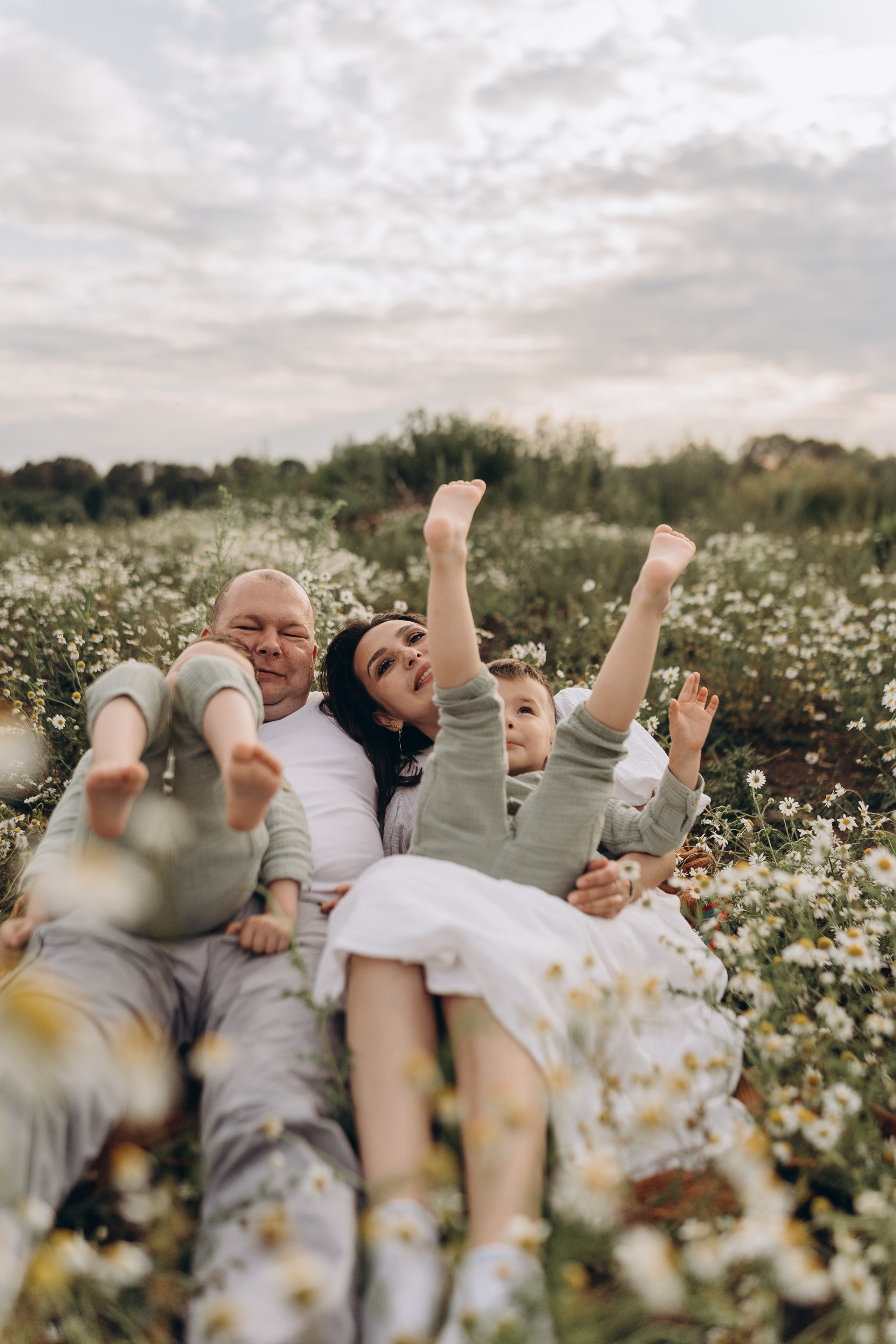 Лето. Ромашки. Семья. Семейный и домашний фотограф в Уфе Ирина Гарасюта