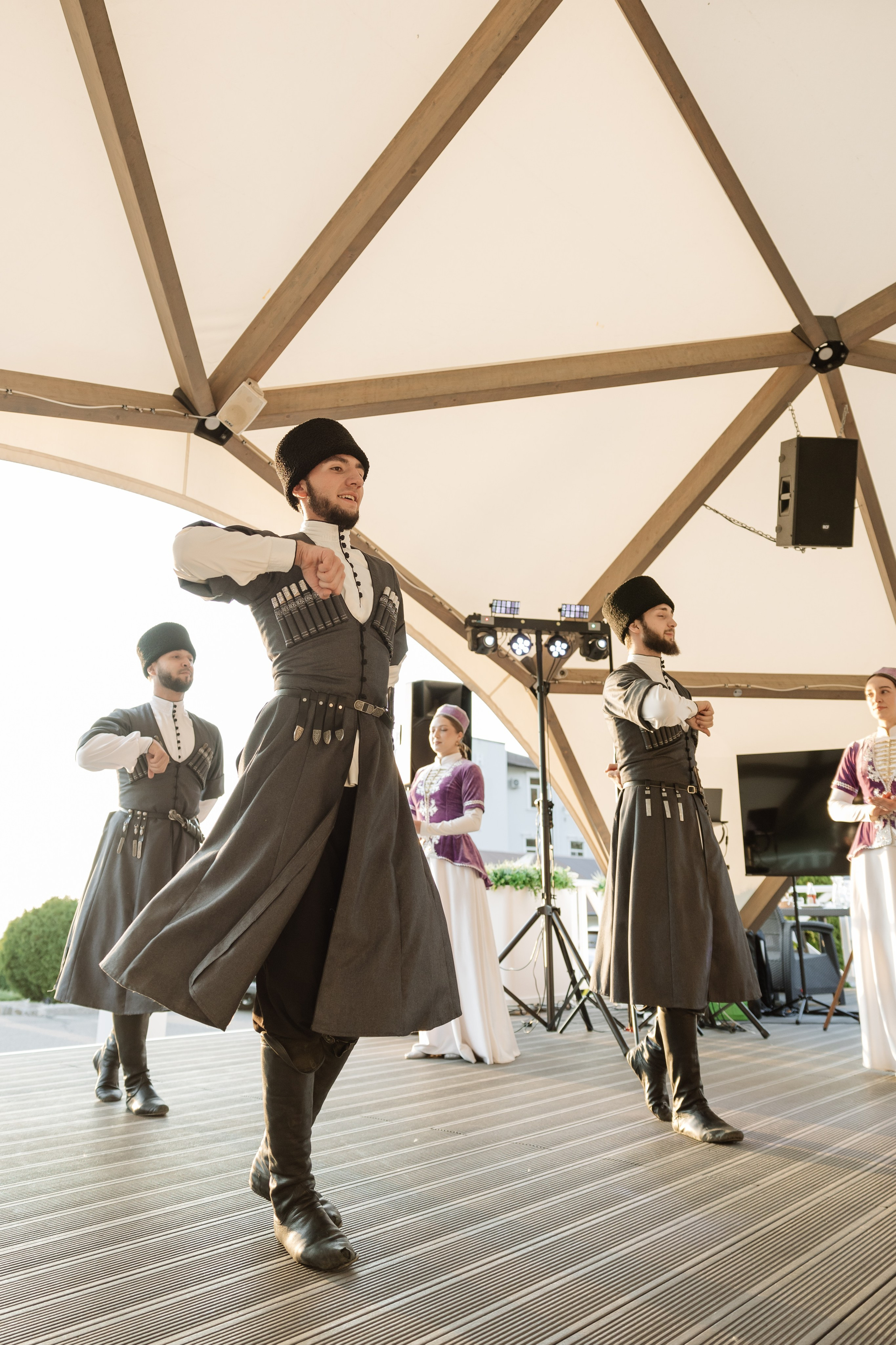 10 лет Совместной жизни. Семья из Москвы прилетела отпраздновать Оловяную свадьбу у подножья горы Бештау. Организация мероприятий ЮФО