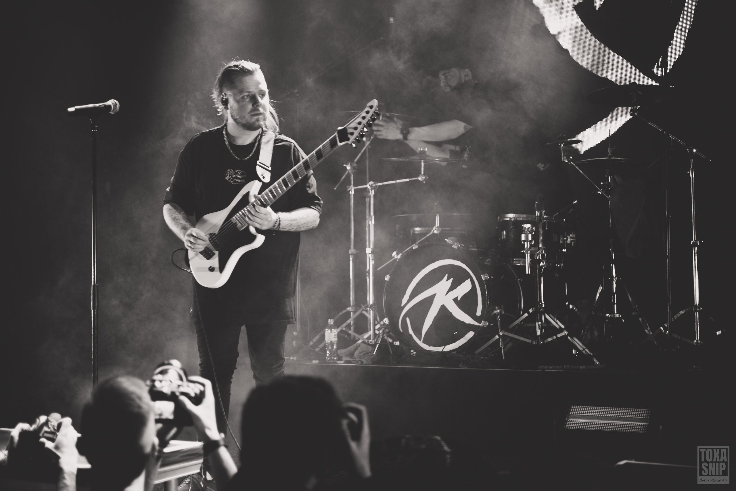 Концерт группы KAPRANOV в Москве (04.04.2025). Toxasnip Photo | Anton Maslenkin
