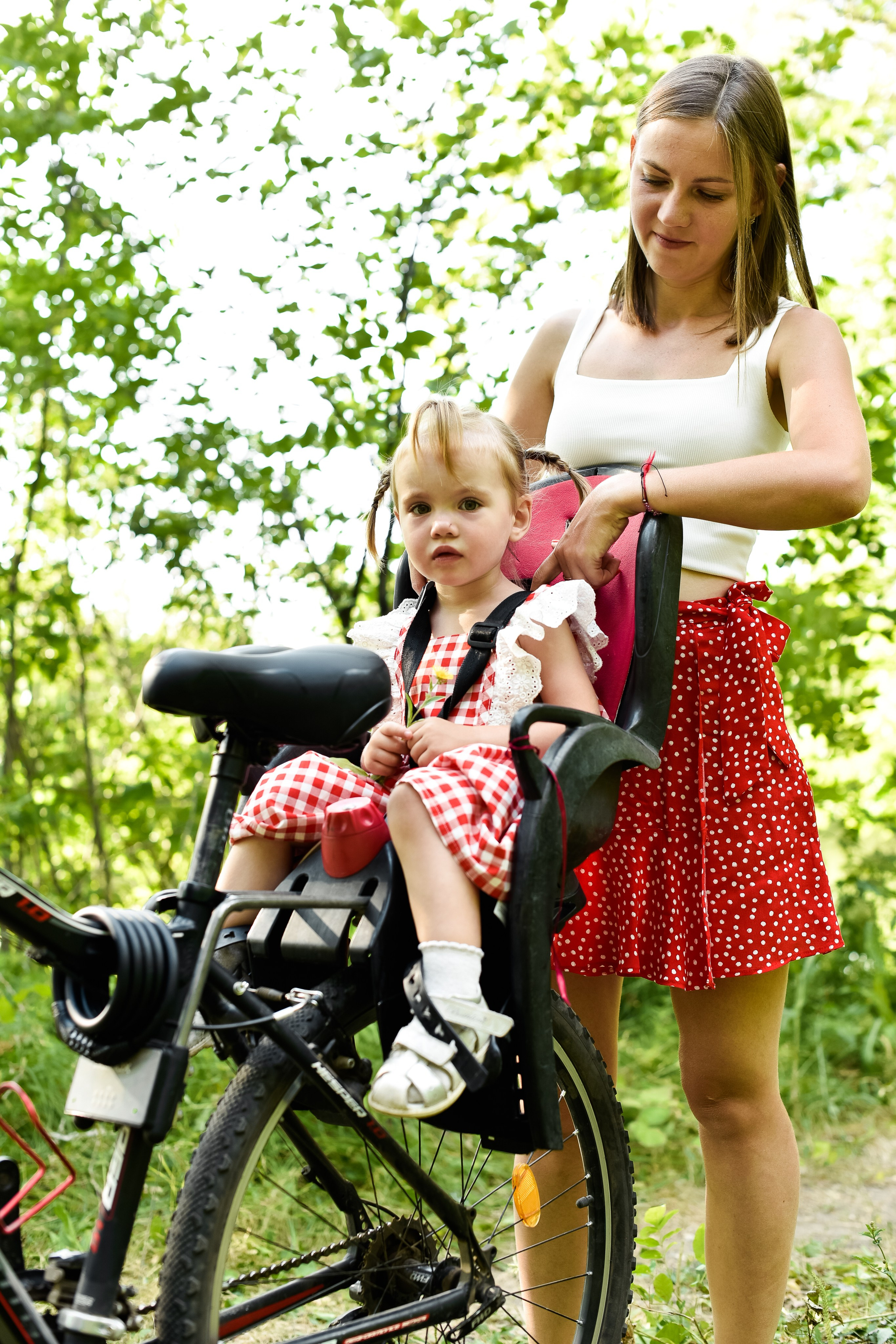 Семья Любочки, Максима и Машеньки