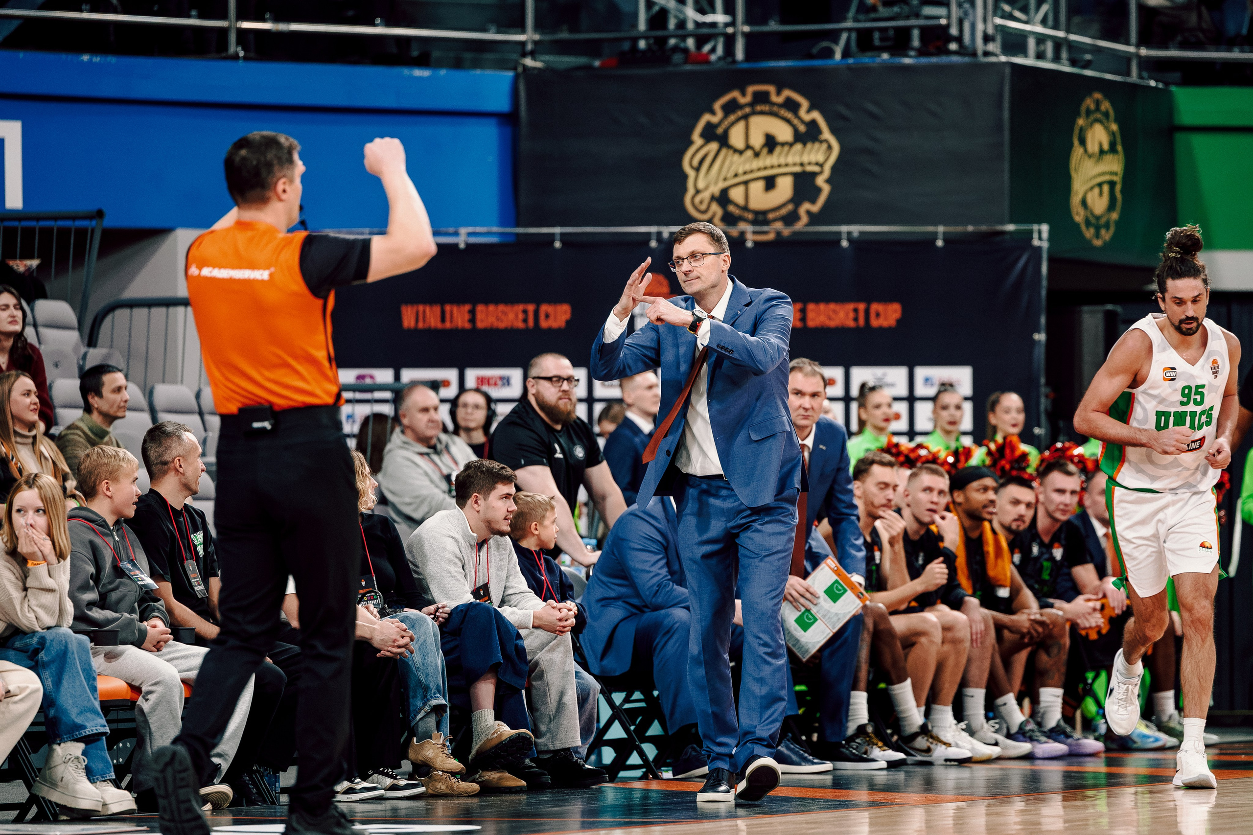 Winline Basket Cup — УРАЛМАШ — УНИКС. Лёшка Варзегов — фотограф