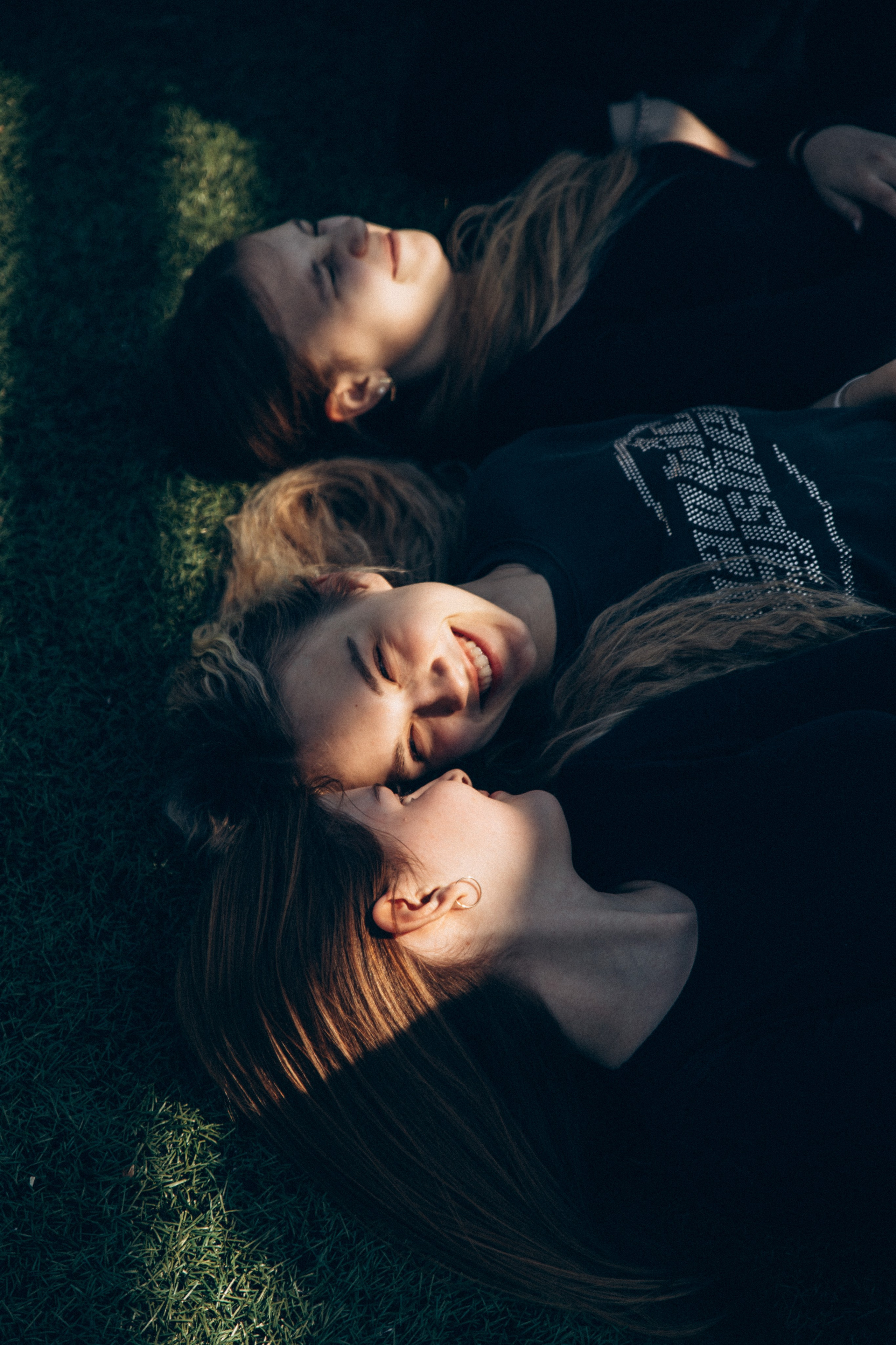 Школьные фотографии могут быть такими. Репортажный и детский фотограф в Минске