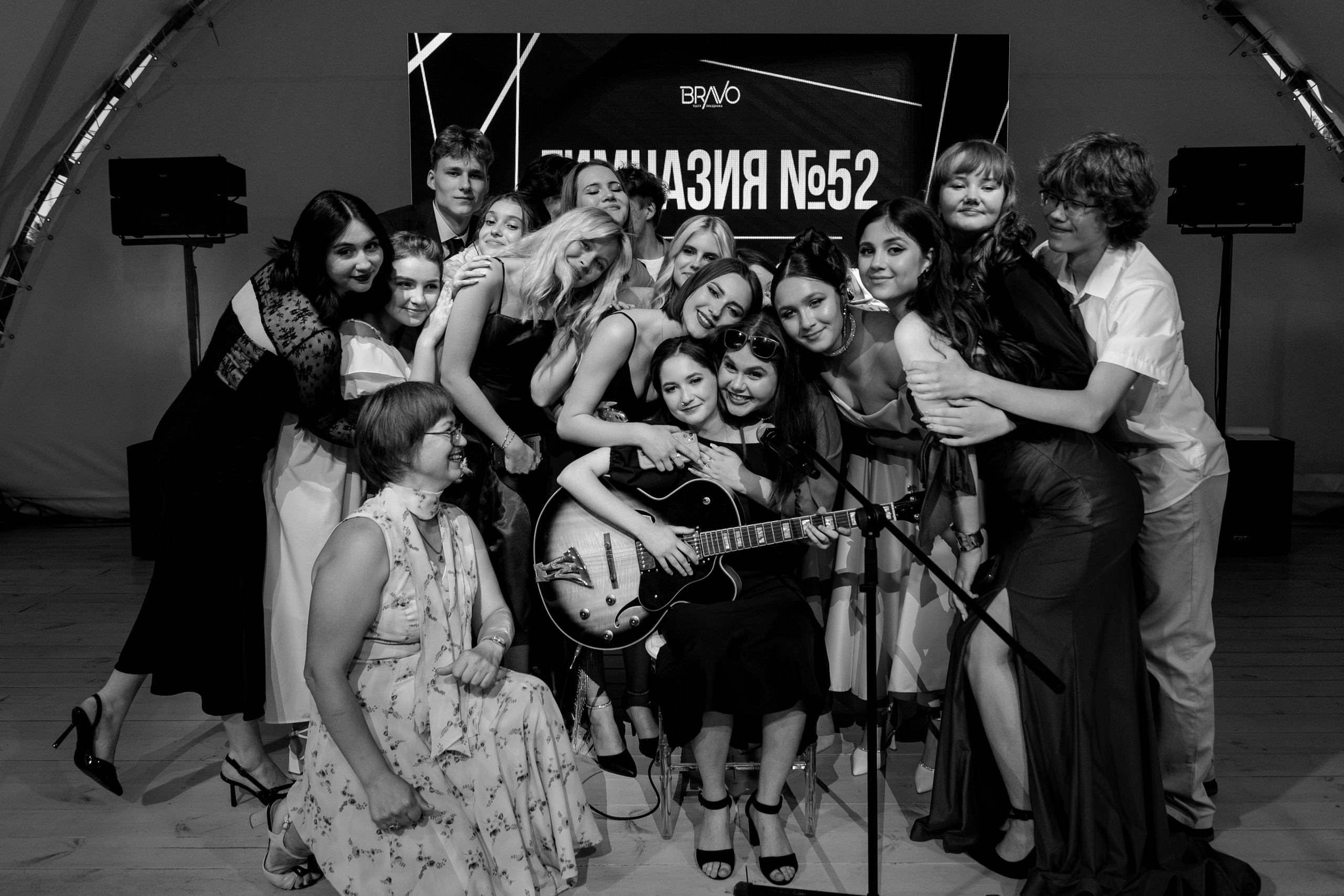 ВЫПУСКНОЙ White Place — Гимназия 52. Свадебный и семейный фотограф Динар Гильмутдинов