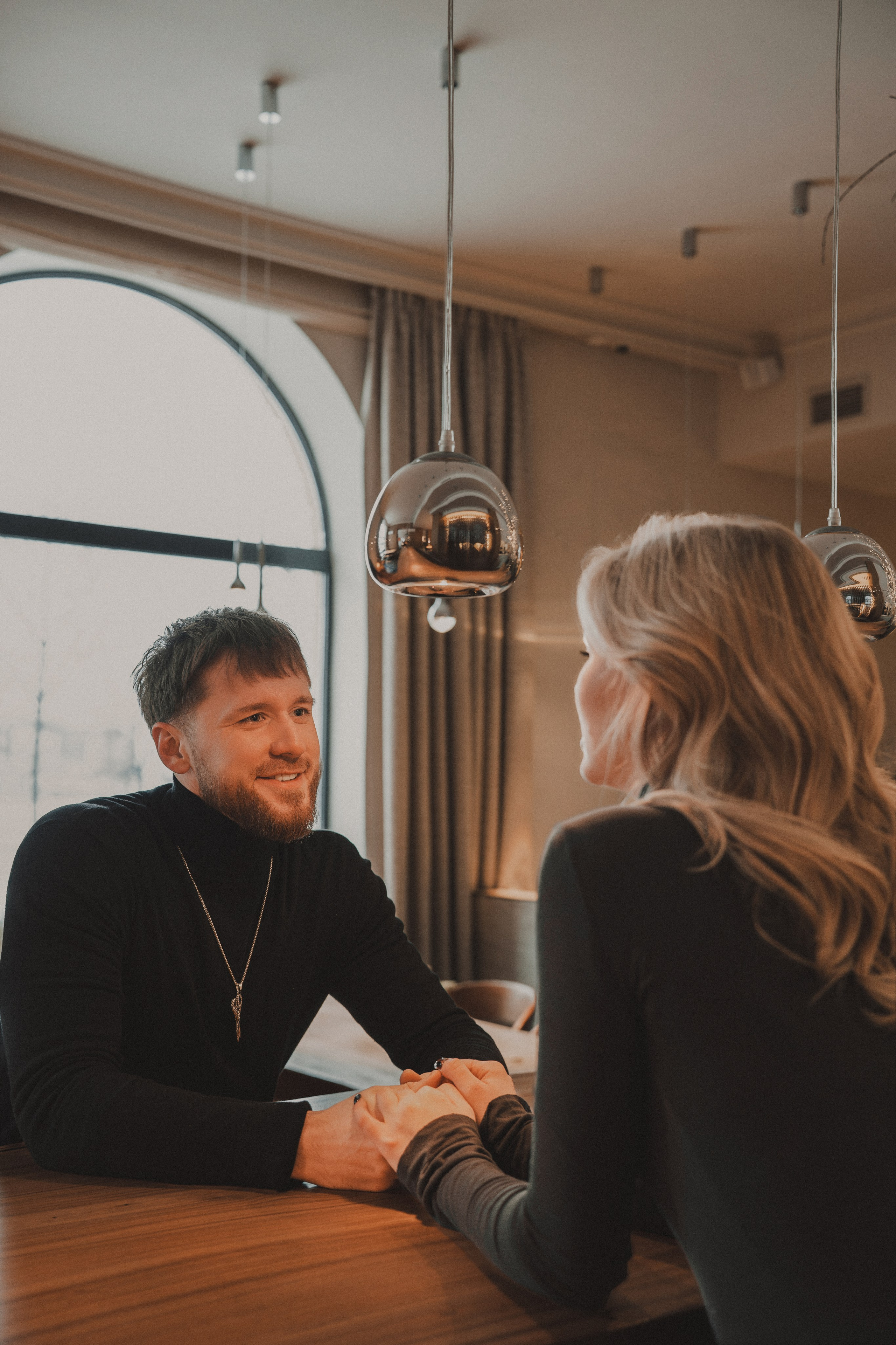 Love Story. Анатолий, создатель Yulvon Production. Здесь — живые кадры, настоящие эмоции и стиль, без лишнего