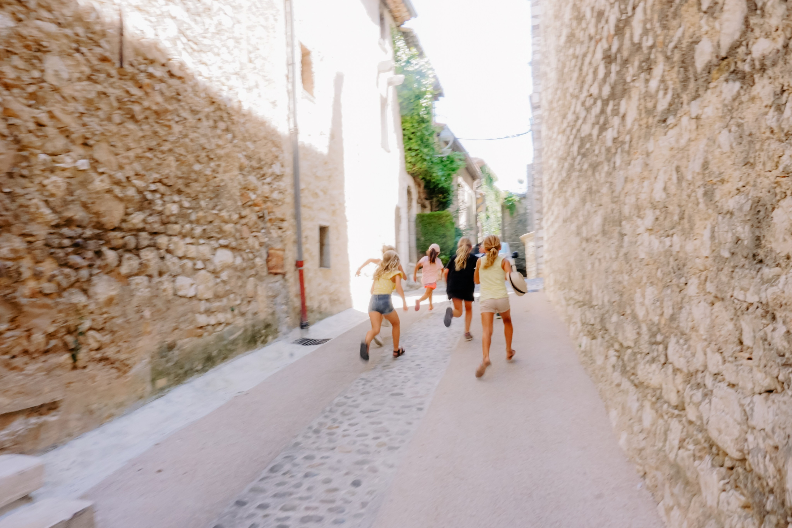 Ницца стрит. Iraogo