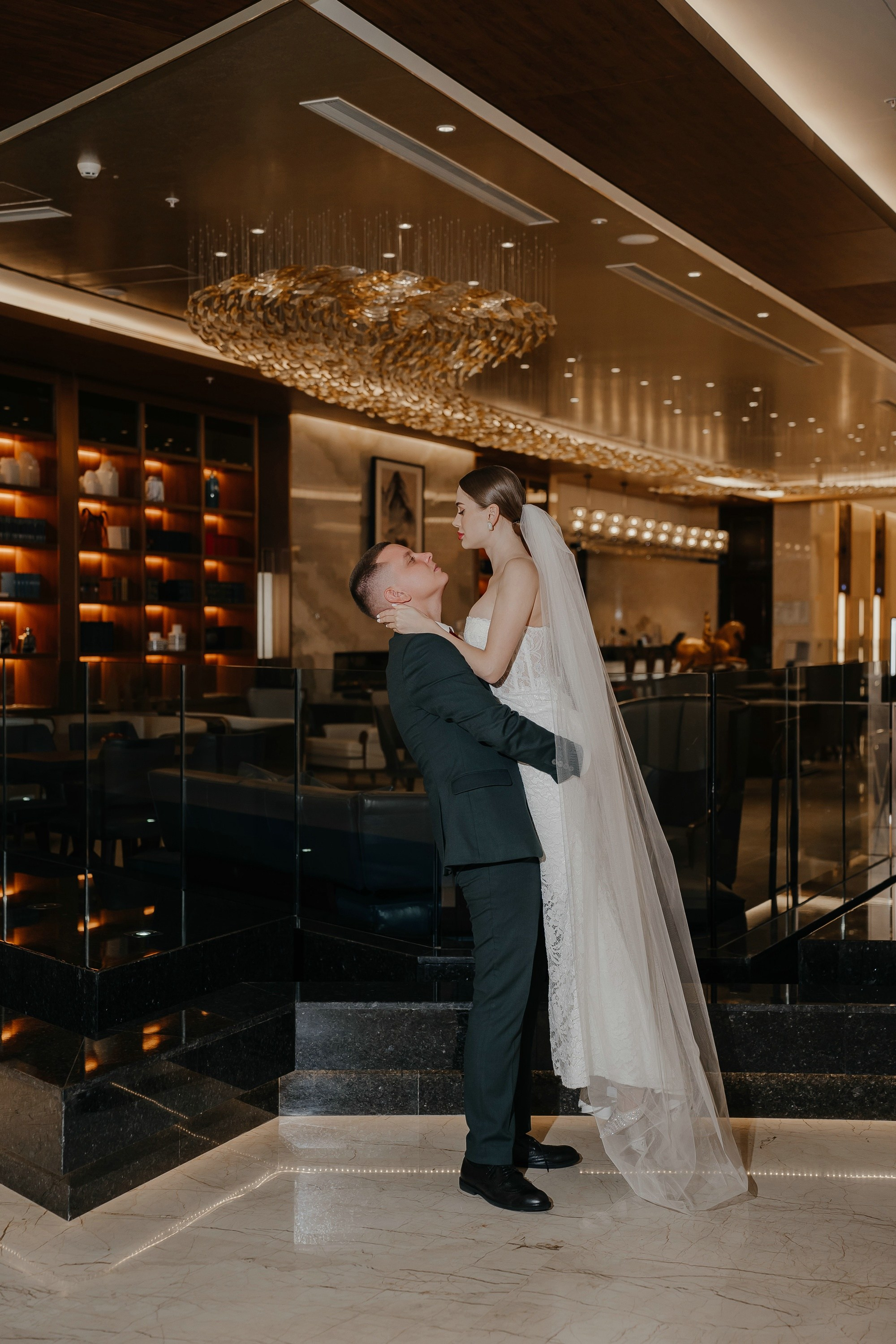 Свадебная фотосессия в Soluxe hotel Moscow. Свадебный и семейный фотограф в Москве Светлана Зоткина