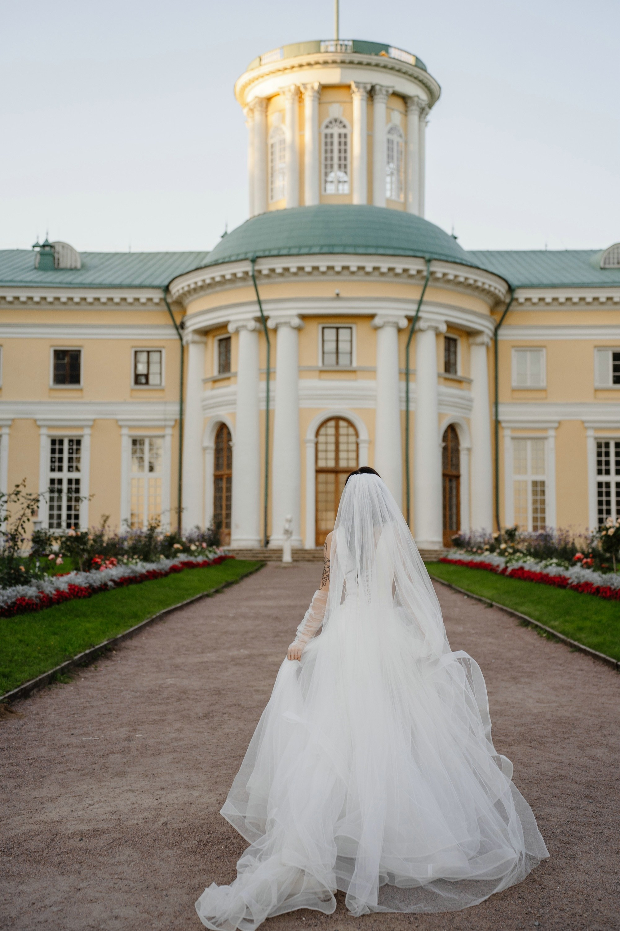Свадьба в усадьбе Архангельское. Свадебный и семейный фотограф в Москве Светлана Зоткина