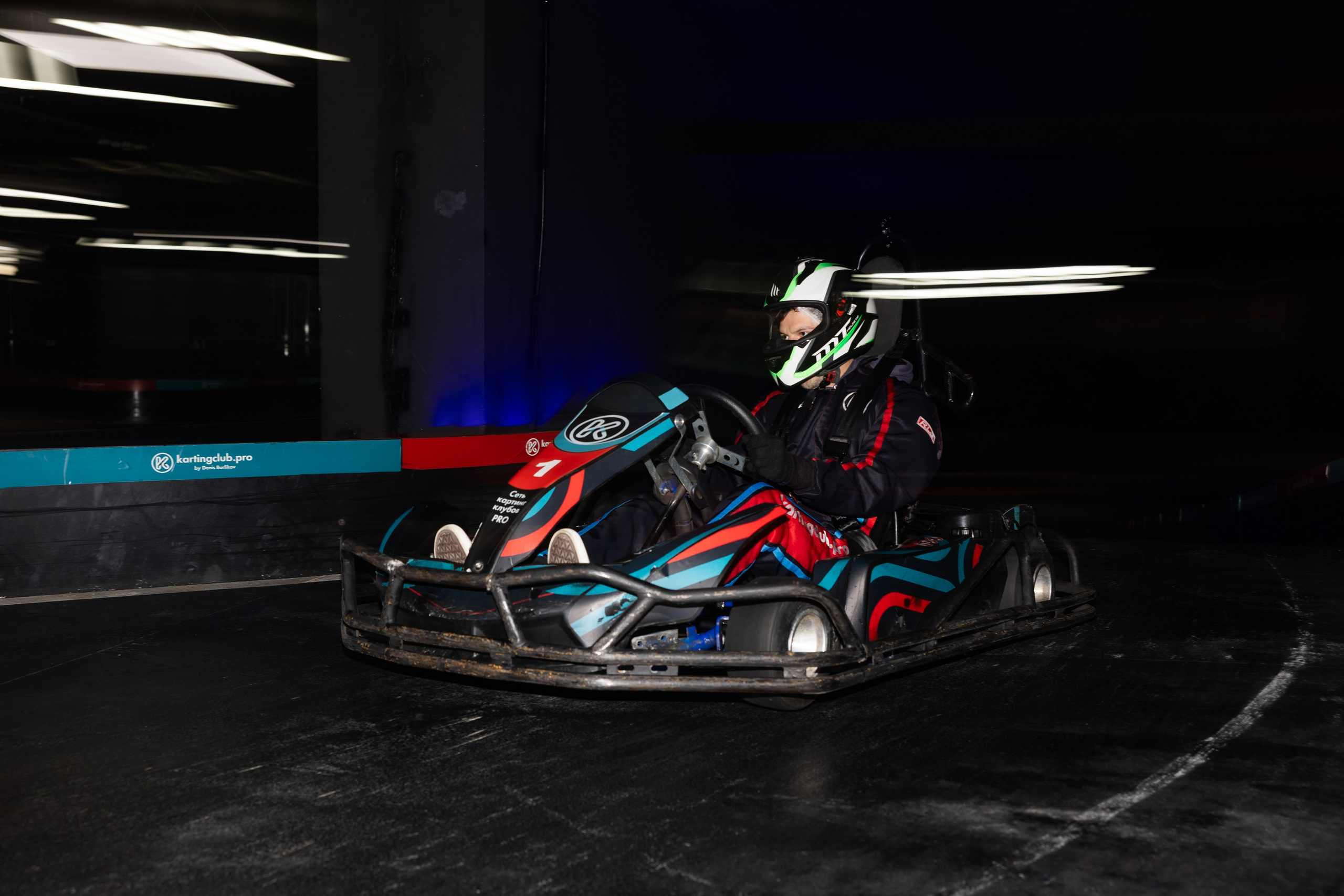 30 лет компании. Лайфстайл Фотограф и Профессиональный Водный Фотограф в Москве