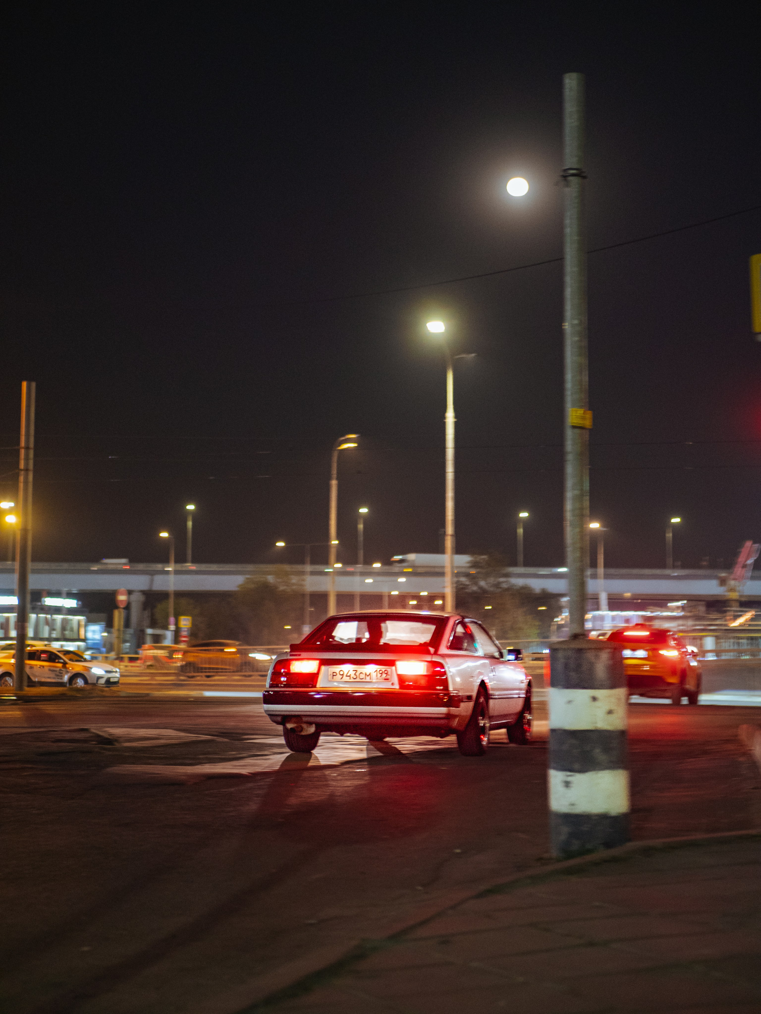 Downfly. Автомобильный фотограф в Москве Максим Москаленко