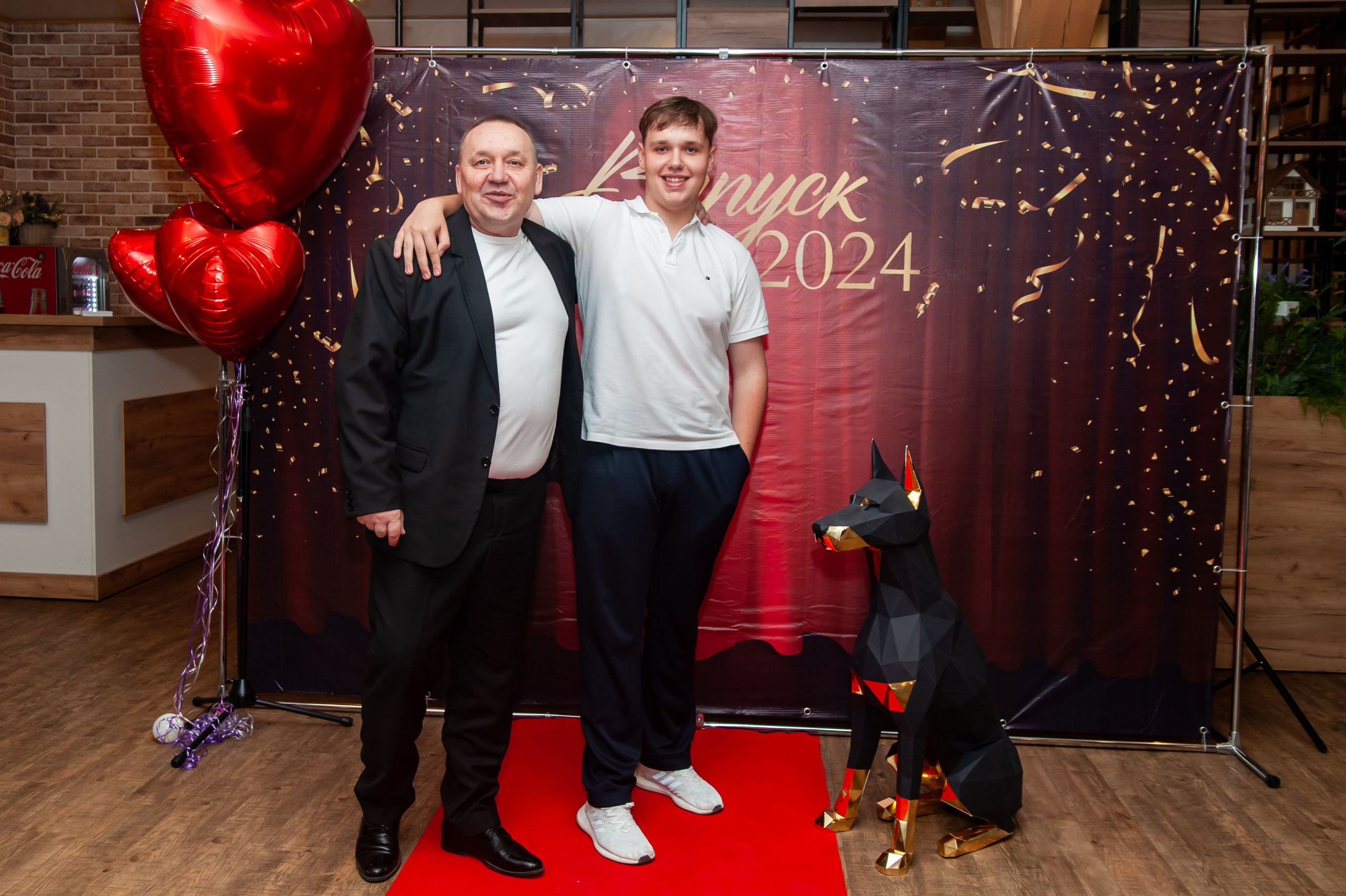 Выпускной МАОУ СОШ № 17 им. Эдуарда Есаяна. Свадебный и семейный фотограф Денис Лукьянов в Краснодаре, Краснодарском крае и Республике Крым