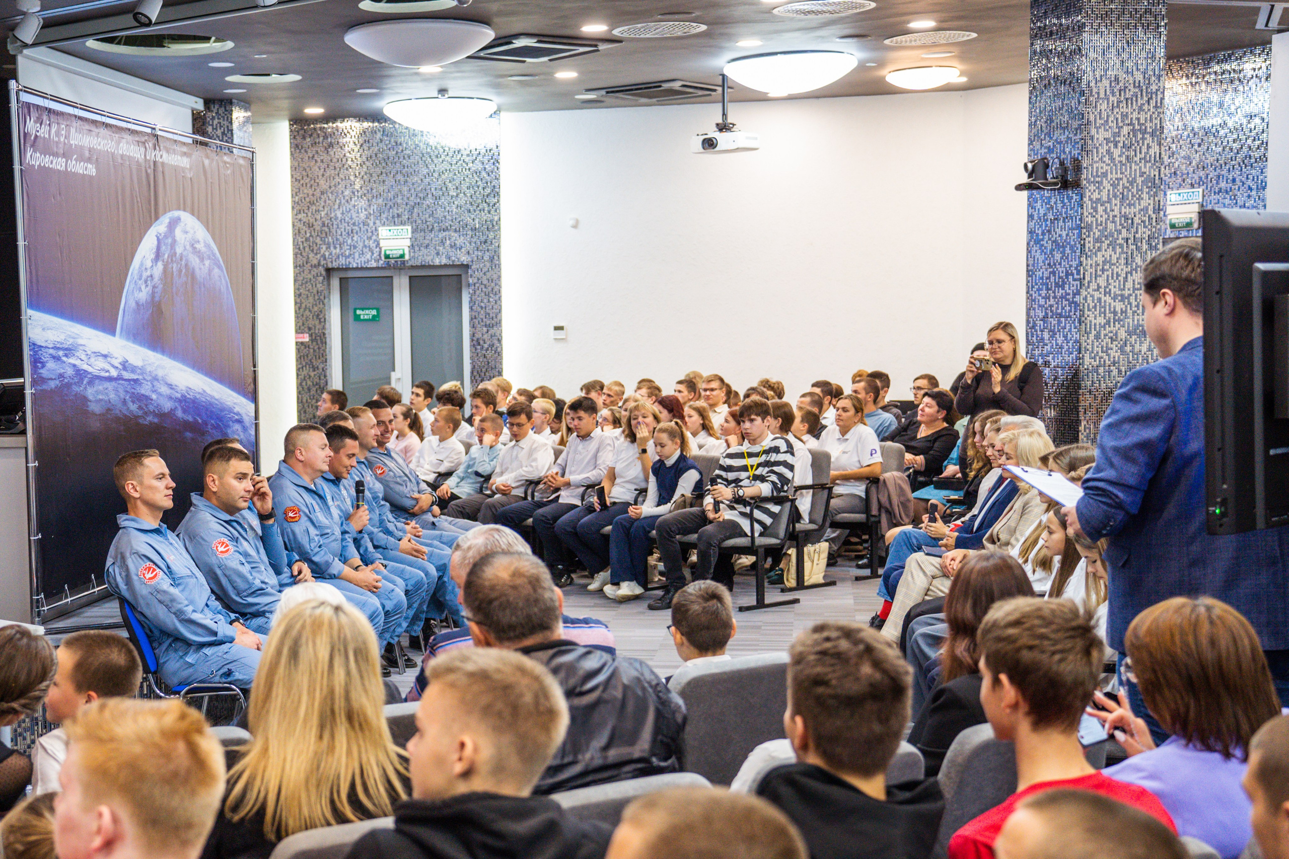 Встреча с авиационной группой «Стрижи». Фотограф София Александрова