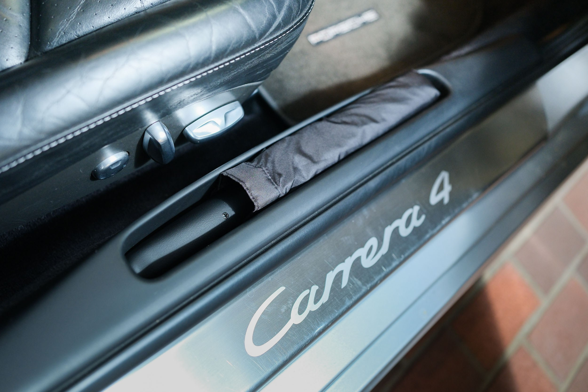 Зонтик в Порше