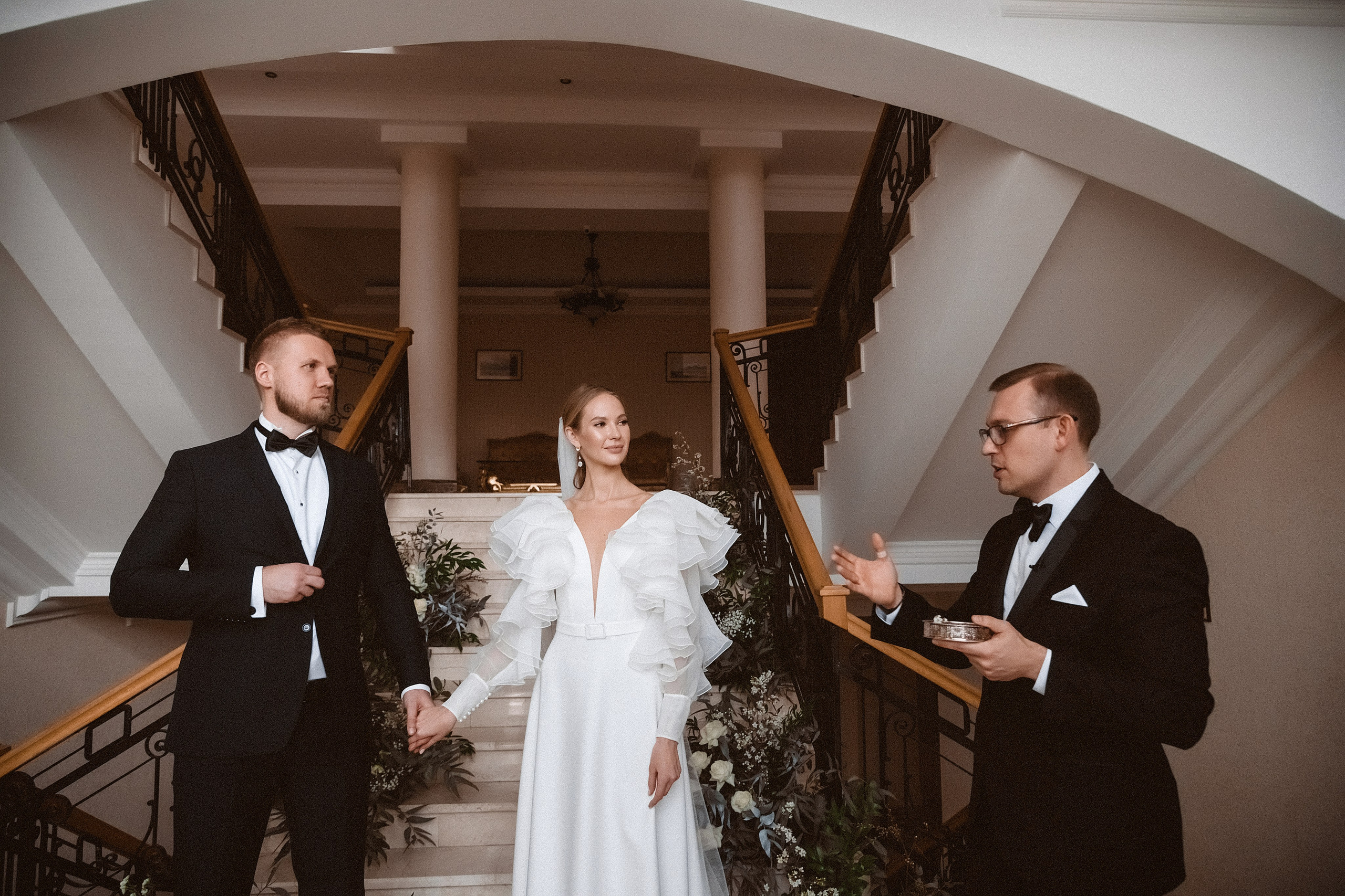 Свадебная фотосессия в отеле RIVIERA SUNRISE RESORT & SPA. Свадебный и семейный фотограф и видеограф, Крым, Москва, Санкт -Петербург