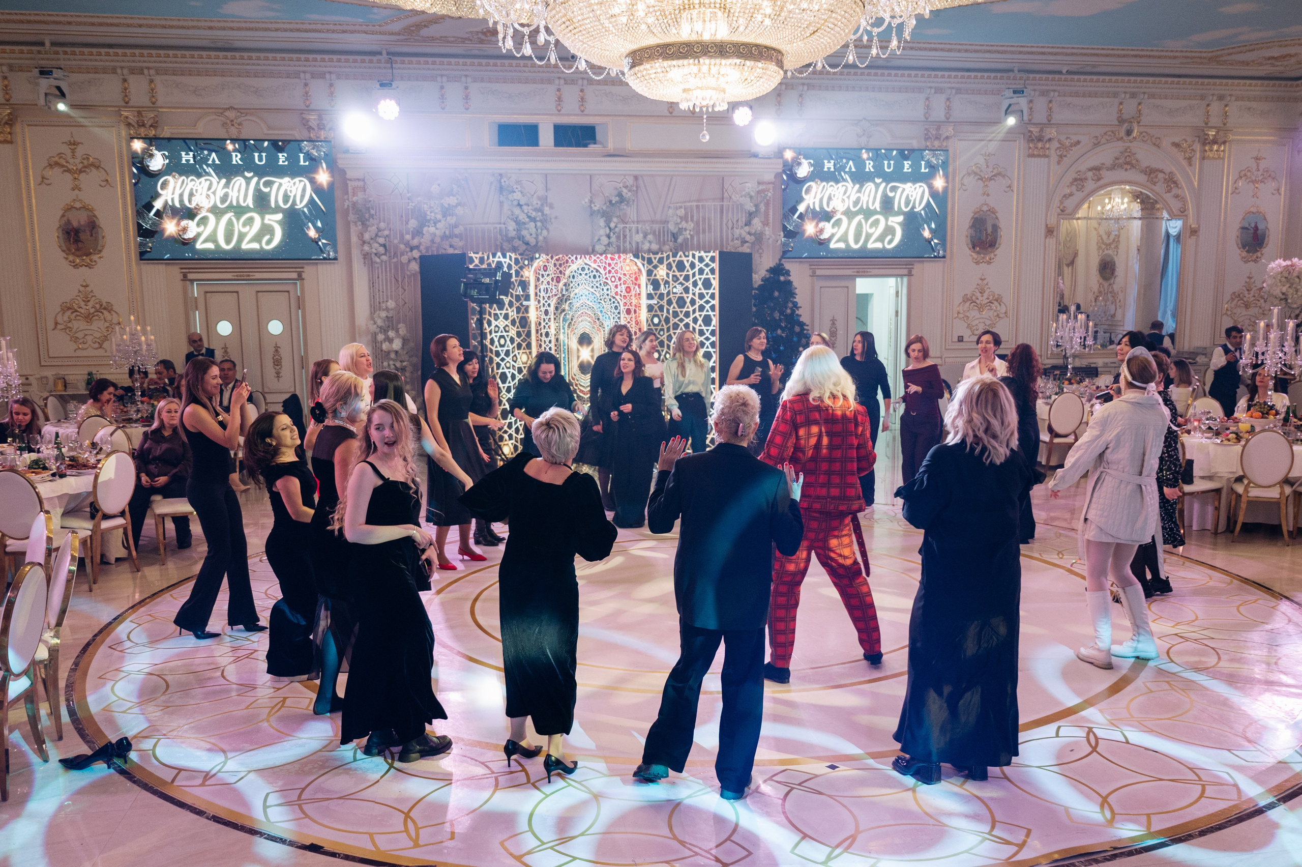 CHARUEL. Свадебный фотограф в Москве Григорий Аргунов