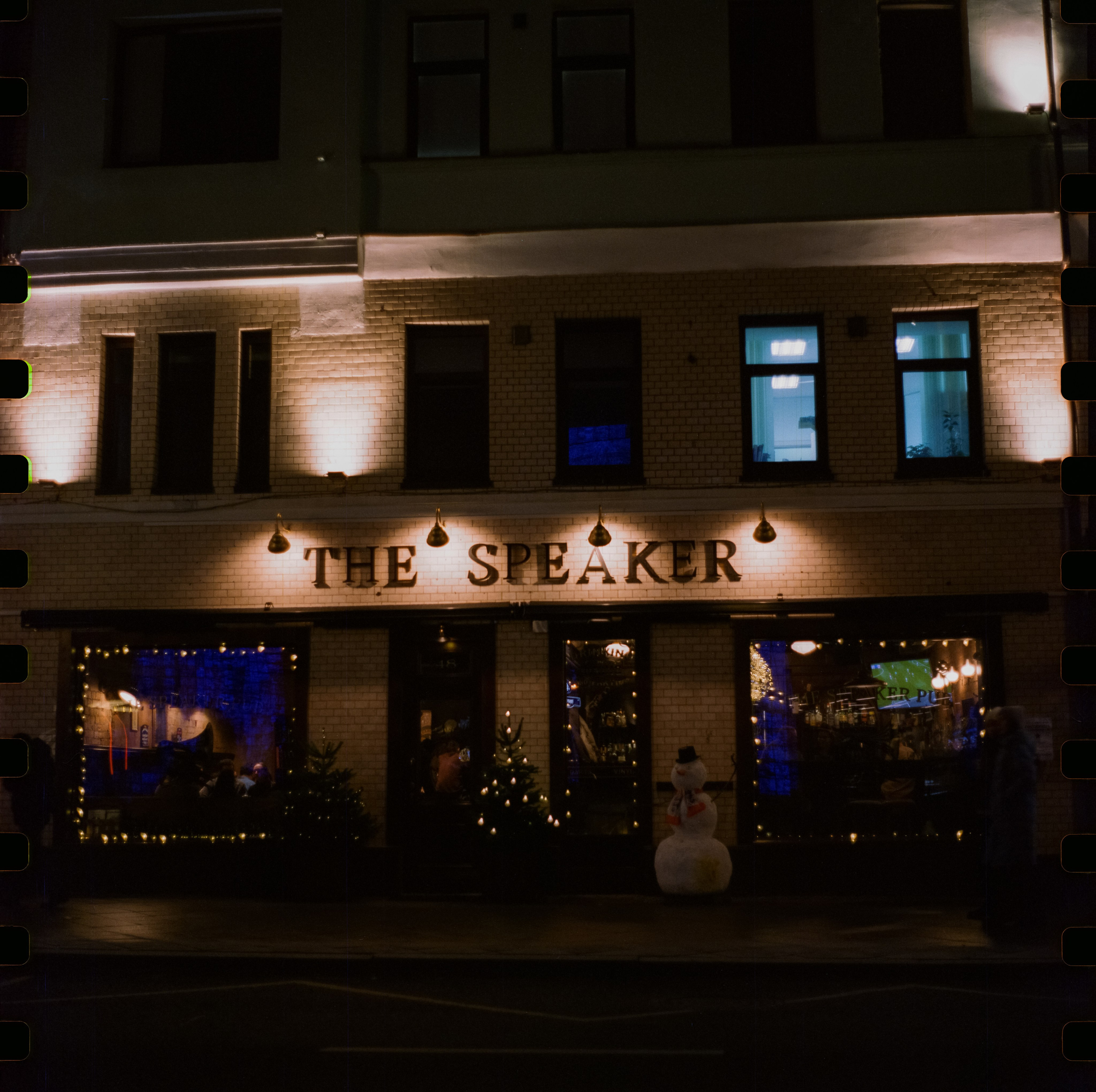 Kowa Six — Kowa 85 mm f/2.8