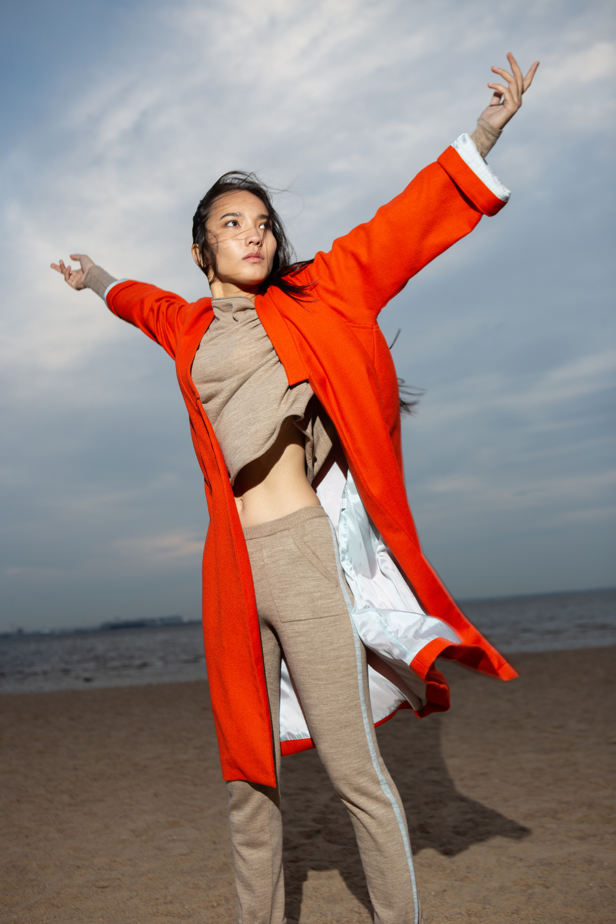 Фотосъёмка женской одежды на улице в Санкт-Петербурге. Филатова Мария репортажный и портретный фотограф в Санкт-Петербурге