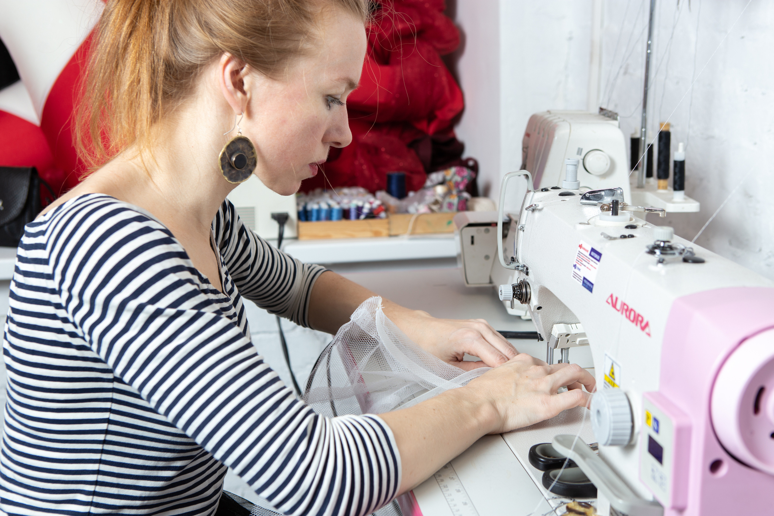 Фотоистория о дизайнере и её платье. Филатова Мария репортажный и портретный фотограф в Санкт-Петербурге