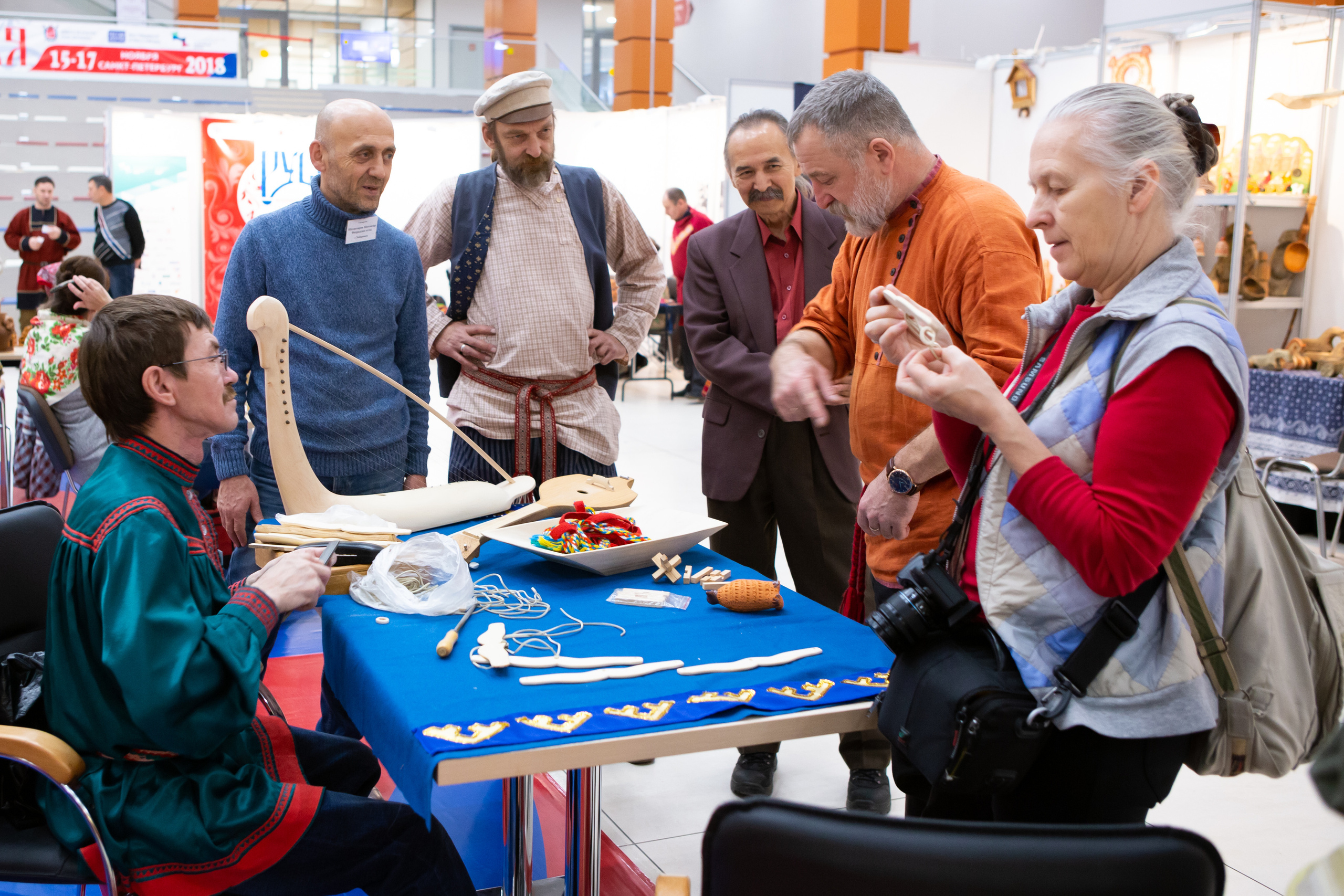 Репортаж с выставки. Филатова Мария репортажный и портретный фотограф в Санкт-Петербурге