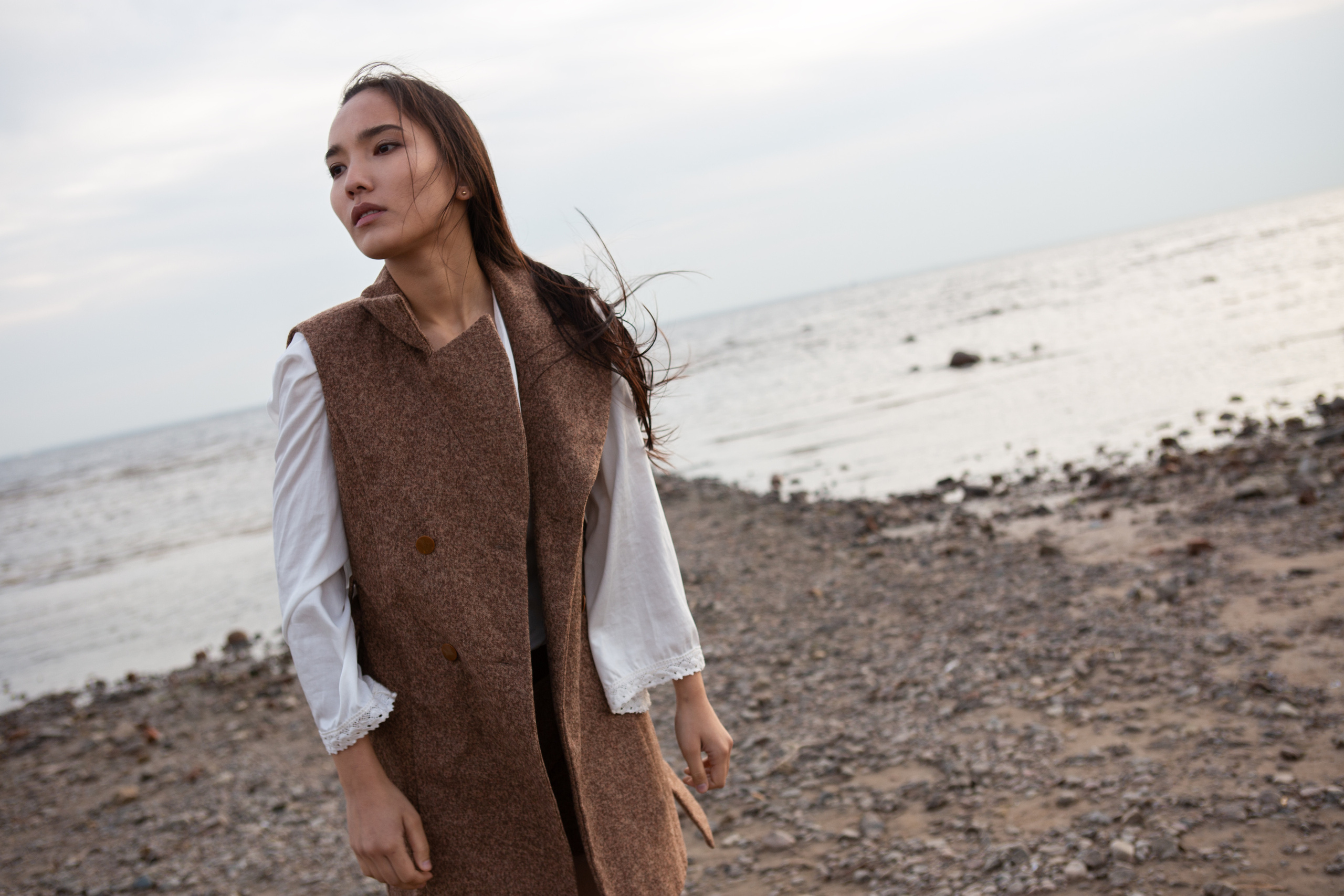 Фотосъёмка женской одежды на улице в Санкт-Петербурге. Филатова Мария репортажный и портретный фотограф в Санкт-Петербурге