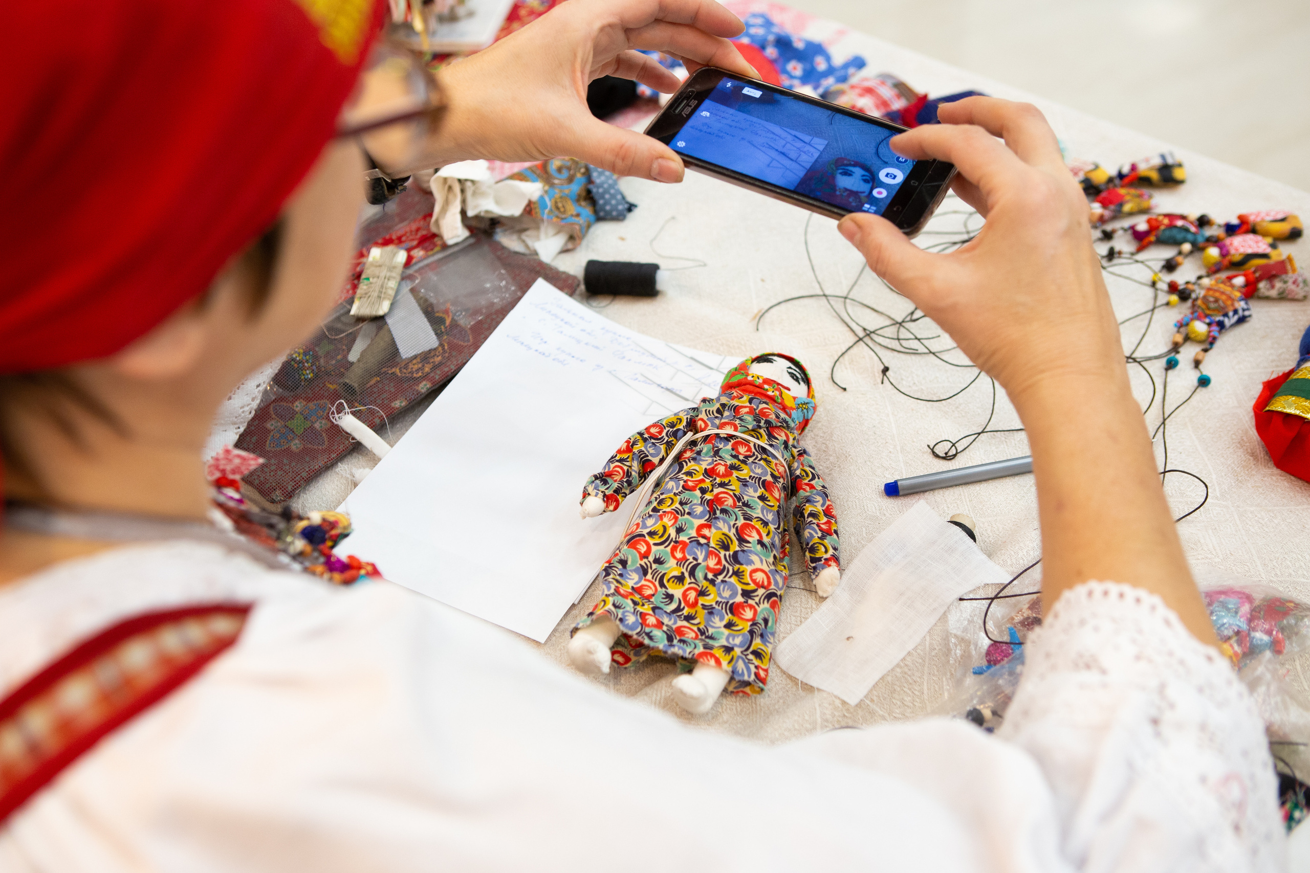 Репортаж с выставки. Филатова Мария репортажный и портретный фотограф в Санкт-Петербурге