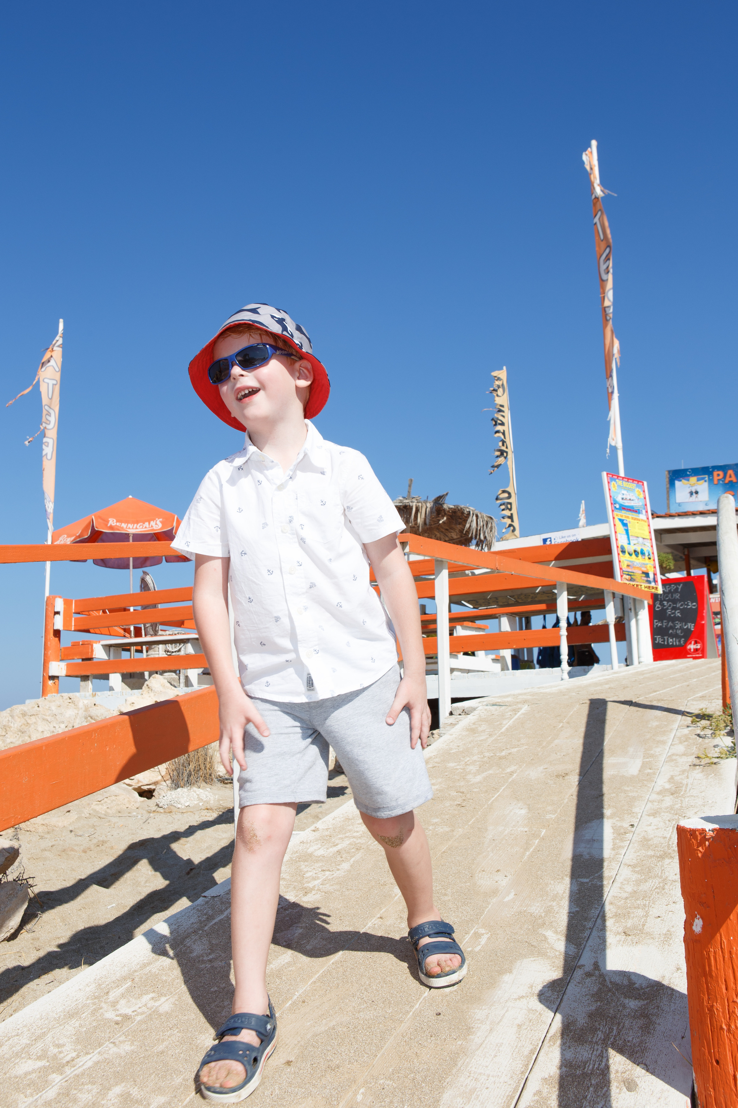 Детская фотосессия на улице на море. Филатова Мария репортажный и портретный фотограф в Санкт-Петербурге