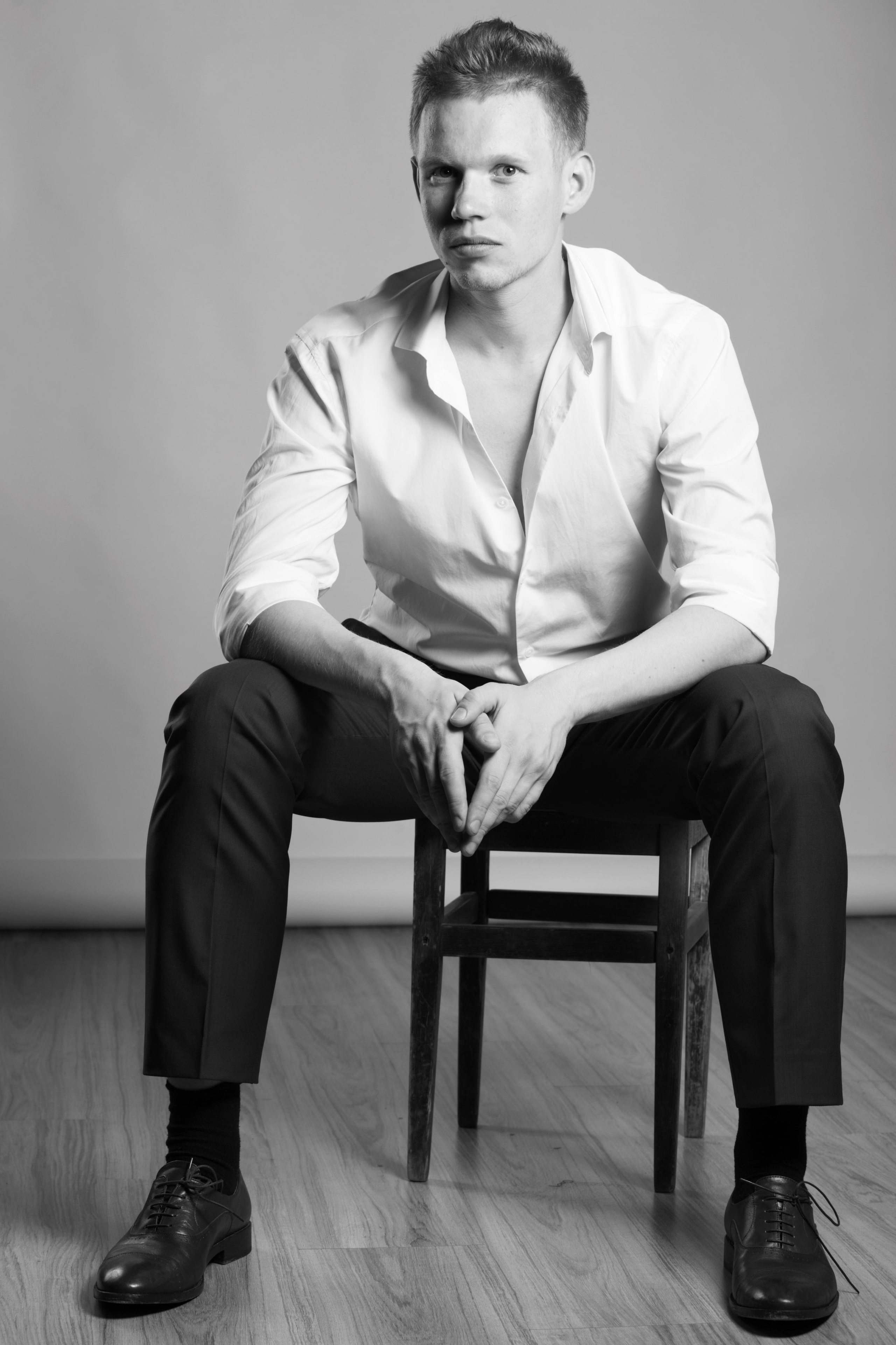 Фотосъёмка мужского портрета в студии. Филатова Мария репортажный и портретный фотограф в Санкт-Петербурге