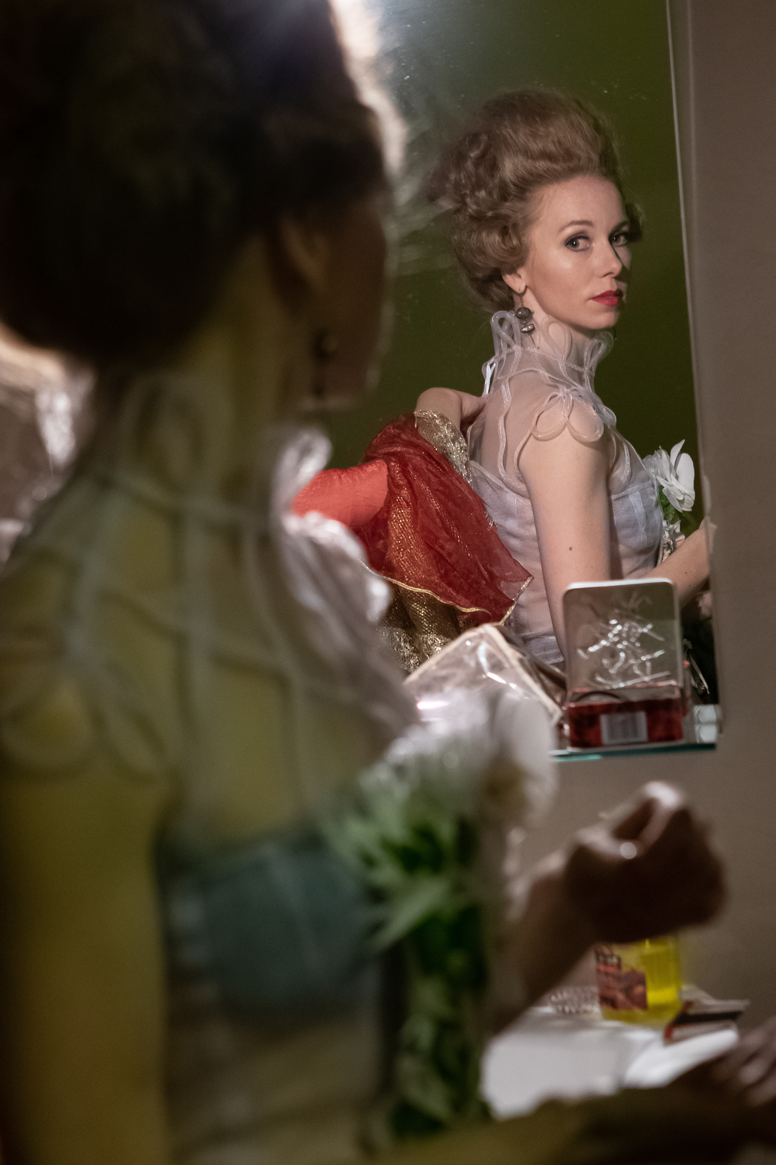 Фотоистория о дизайнере и её платье. Филатова Мария репортажный и портретный фотограф в Санкт-Петербурге