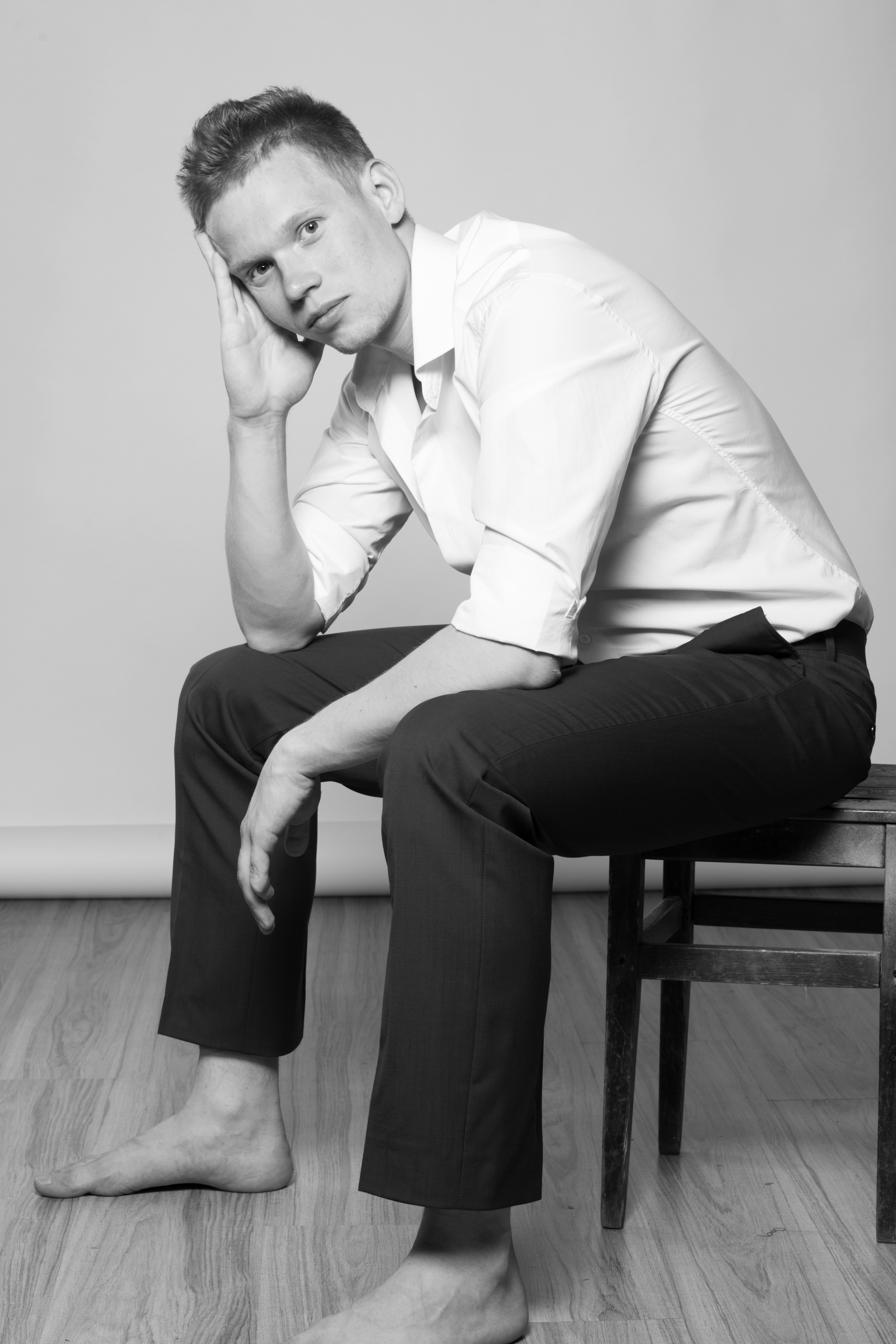 Фотосъёмка мужского портрета в студии. Филатова Мария репортажный и портретный фотограф в Санкт-Петербурге