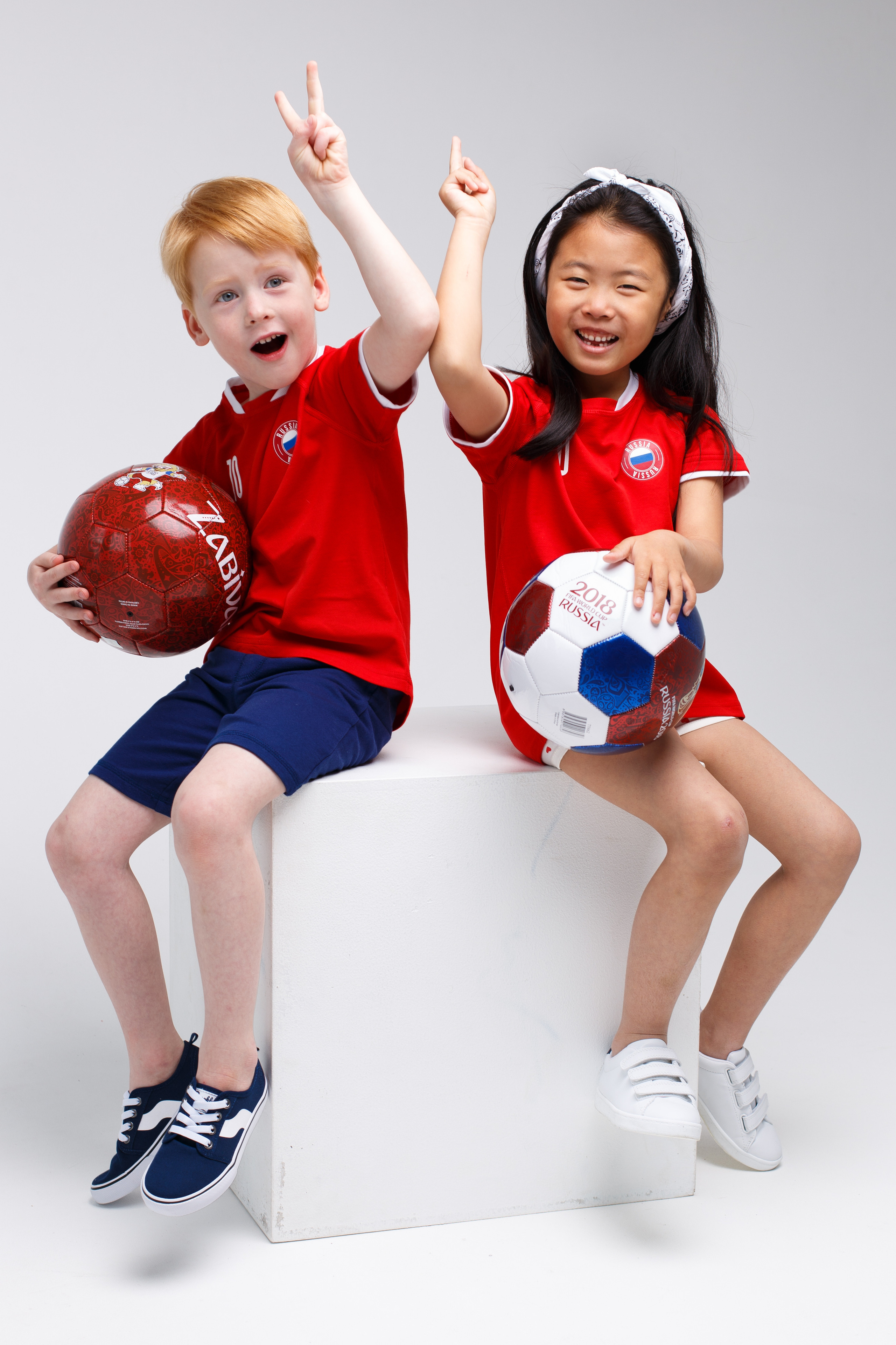 Съёмка детской одежды в студии в Санкт-Петербурге. Филатова Мария репортажный и портретный фотограф в Санкт-Петербурге