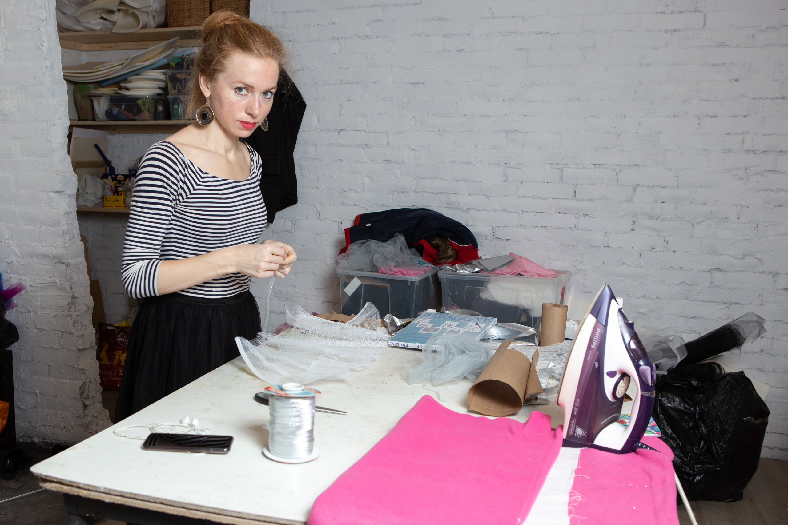 Фотоистория о дизайнере и её платье. Филатова Мария репортажный и портретный фотограф в Санкт-Петербурге