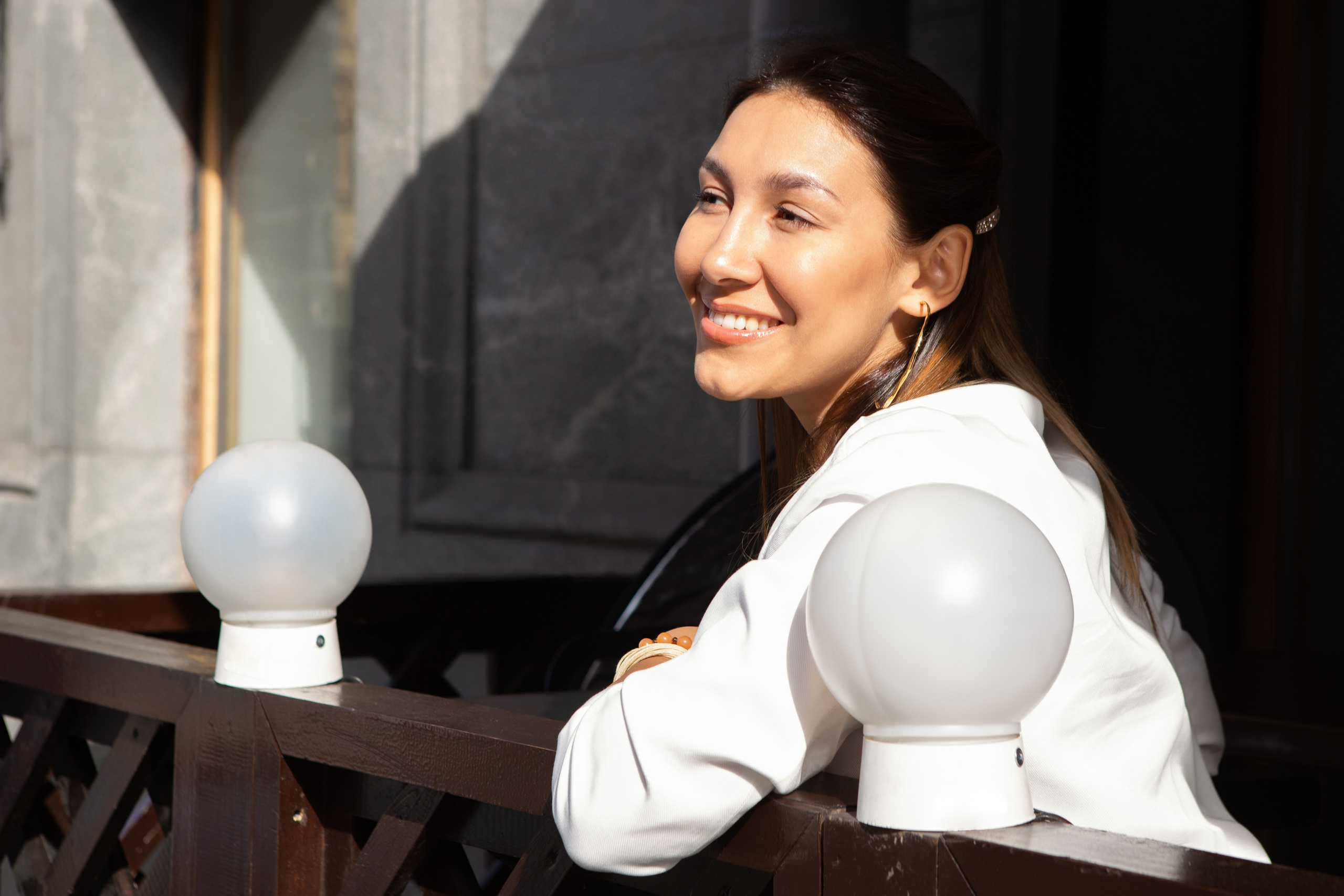 Уличная контентная съёмка для блога в инстаграм в Санкт-Петербурге. Филатова Мария репортажный и портретный фотограф в Санкт-Петербурге