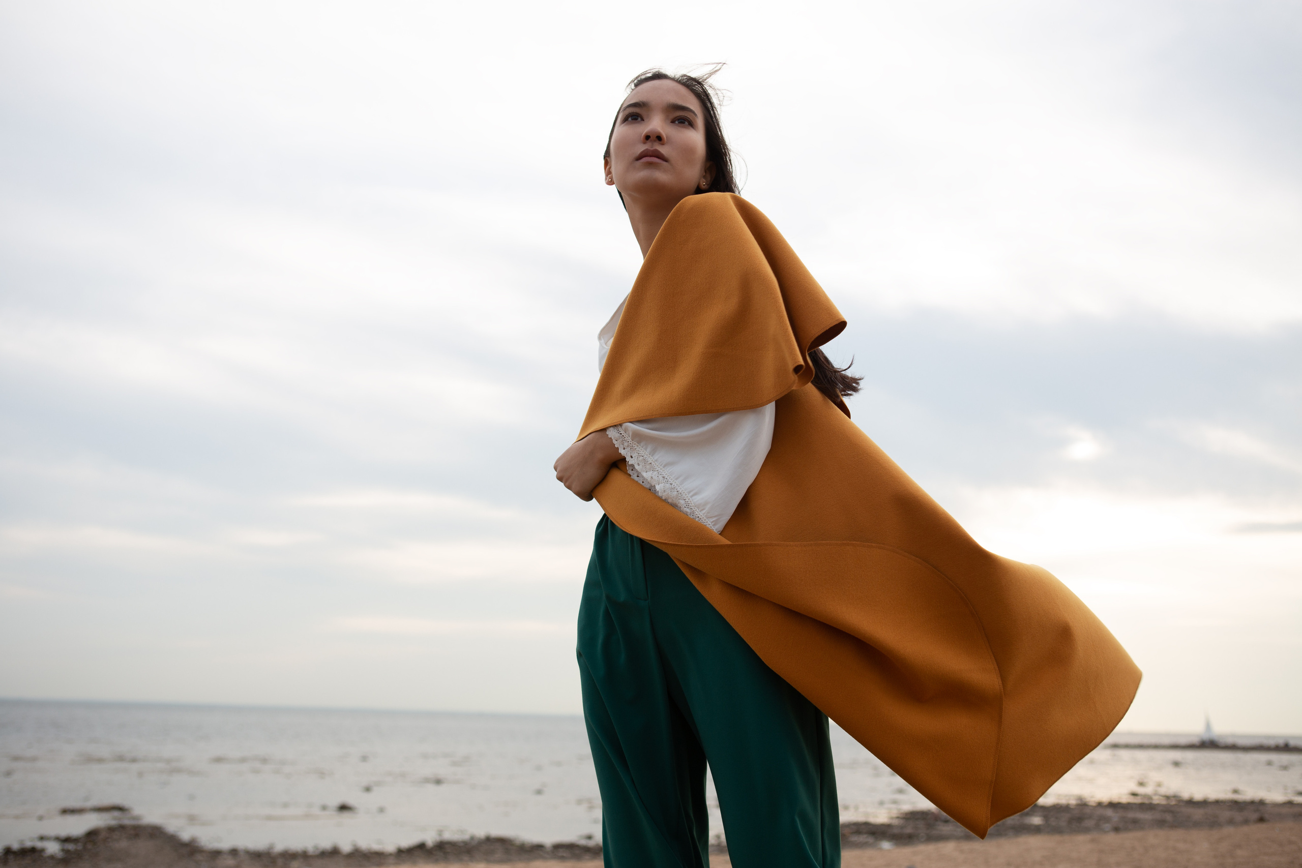 Фотосъёмка женской одежды на улице в Санкт-Петербурге. Филатова Мария репортажный и портретный фотограф в Санкт-Петербурге