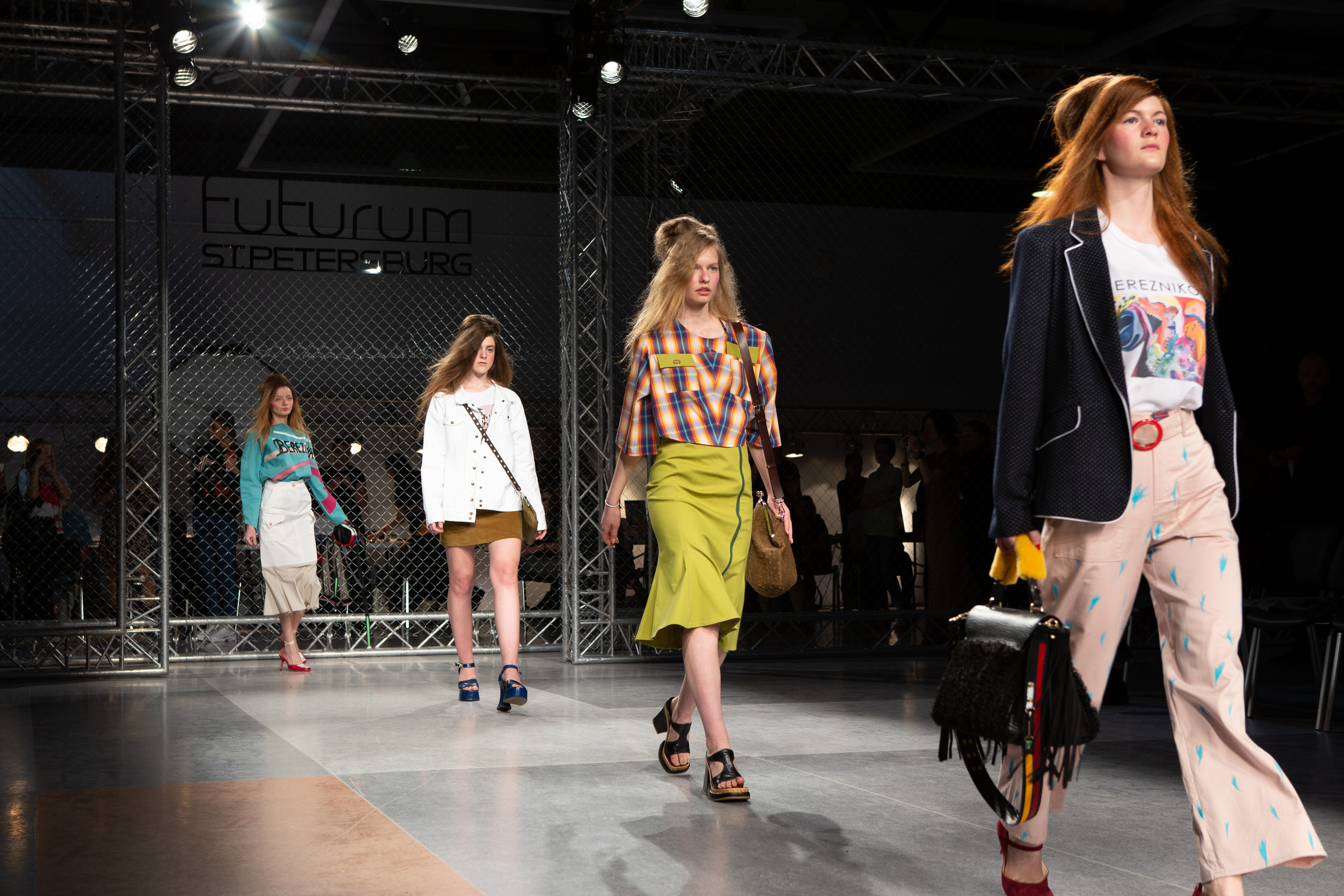 Репортаж с показа мод. Филатова Мария репортажный и портретный фотограф в Санкт-Петербурге