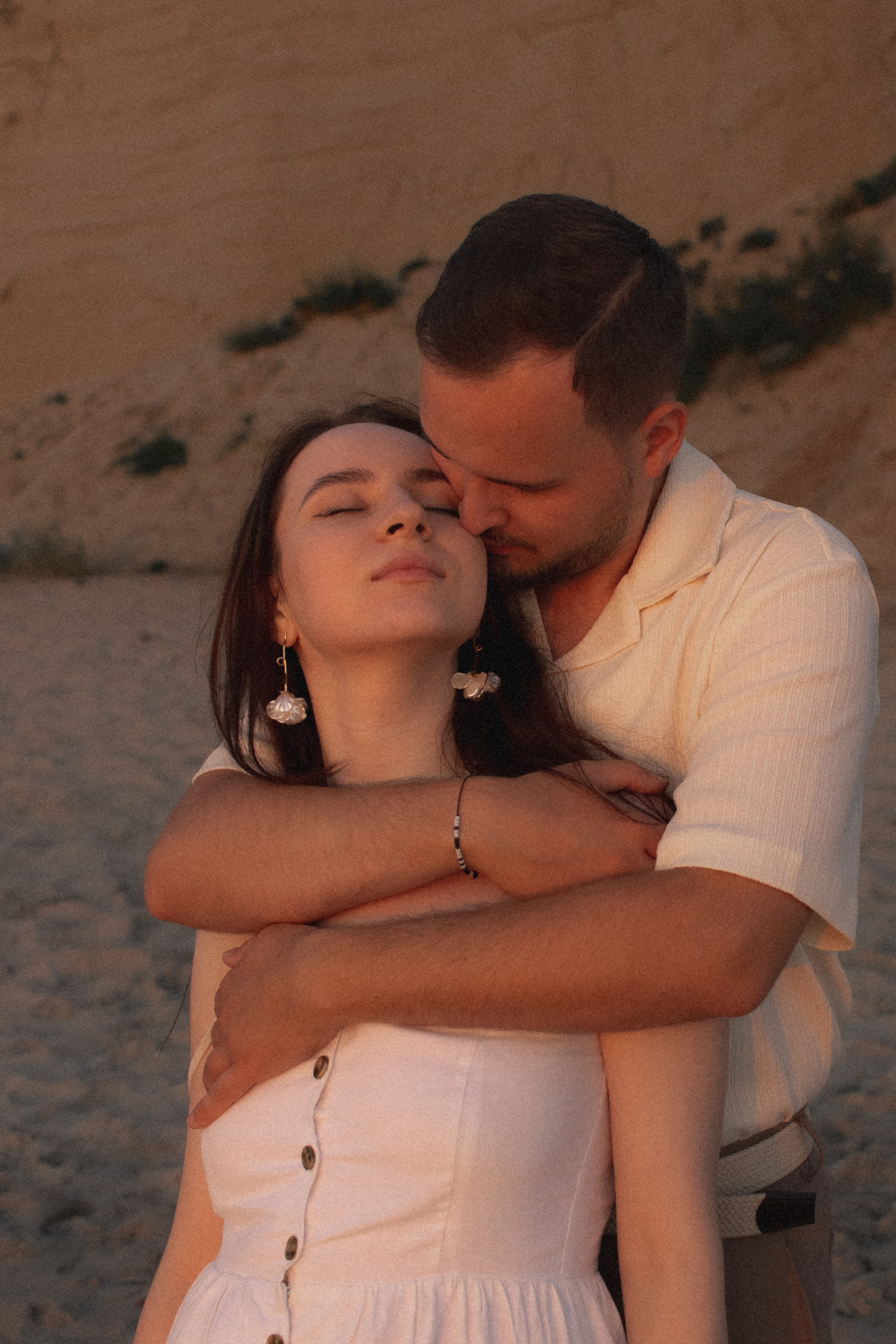 Киношная парная фотосессия на море в Калининграде / Донское. Портретный фотограф в Калининграде Рита Холодова