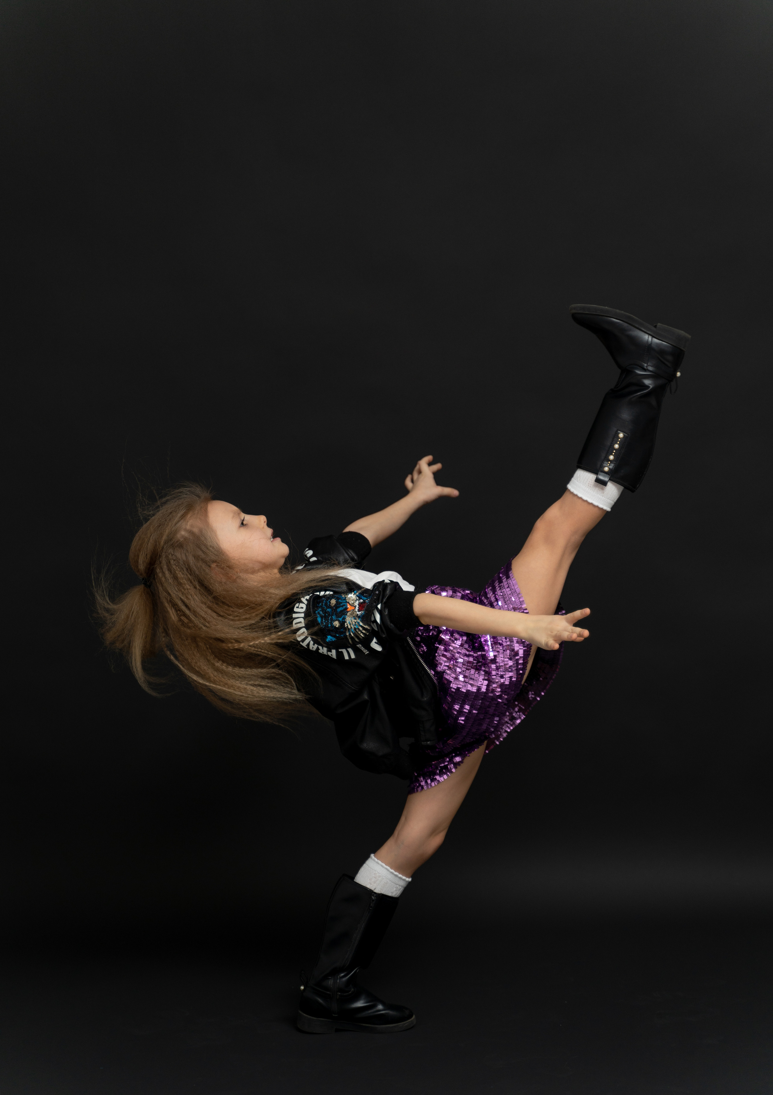 В стиле РОК. Детская выездная фотостудия. Фотограф новорождённых newborn, годовасие