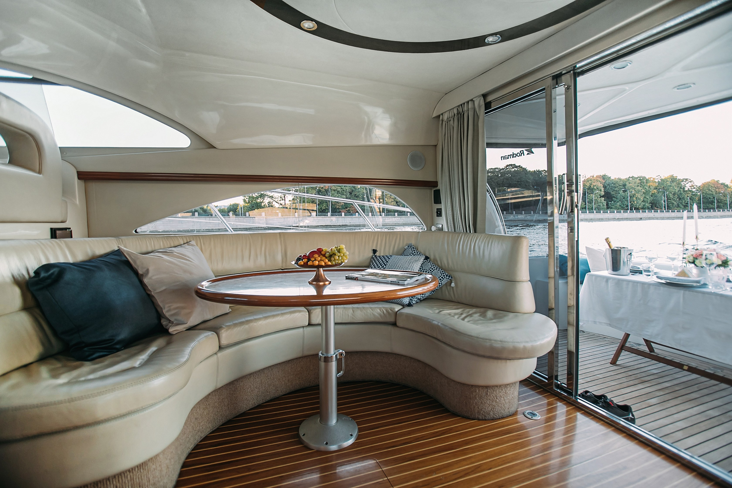 Яхта Rodman 44 Holiday. SPB Rent Boats|аренда катеров и теплоходов