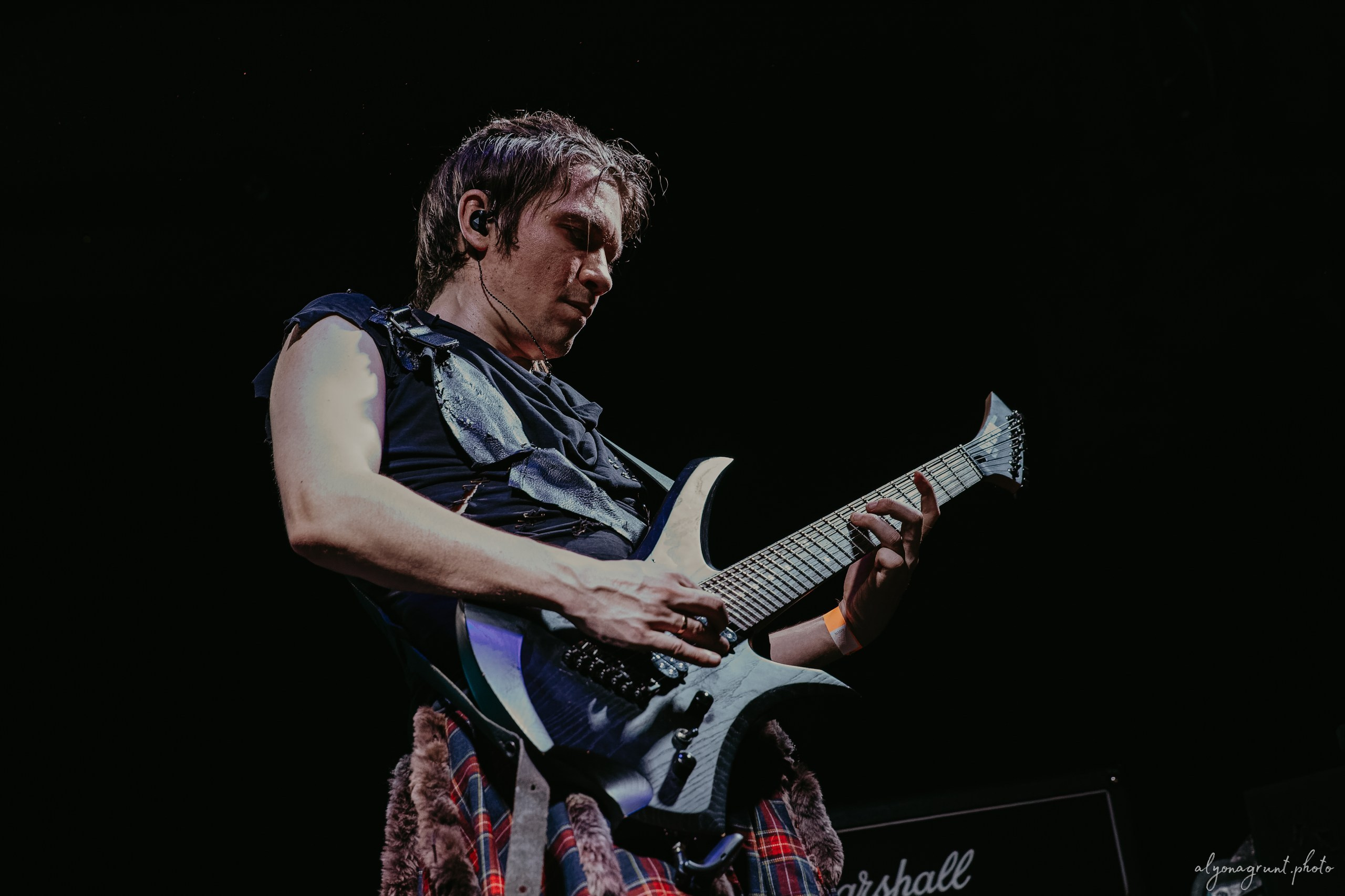 Кровавый риф, фоторепортаж, СПб, Nexus Event Space, 28.11.2025. Алена Адрианова: фотограф в Санкт-Петербурге